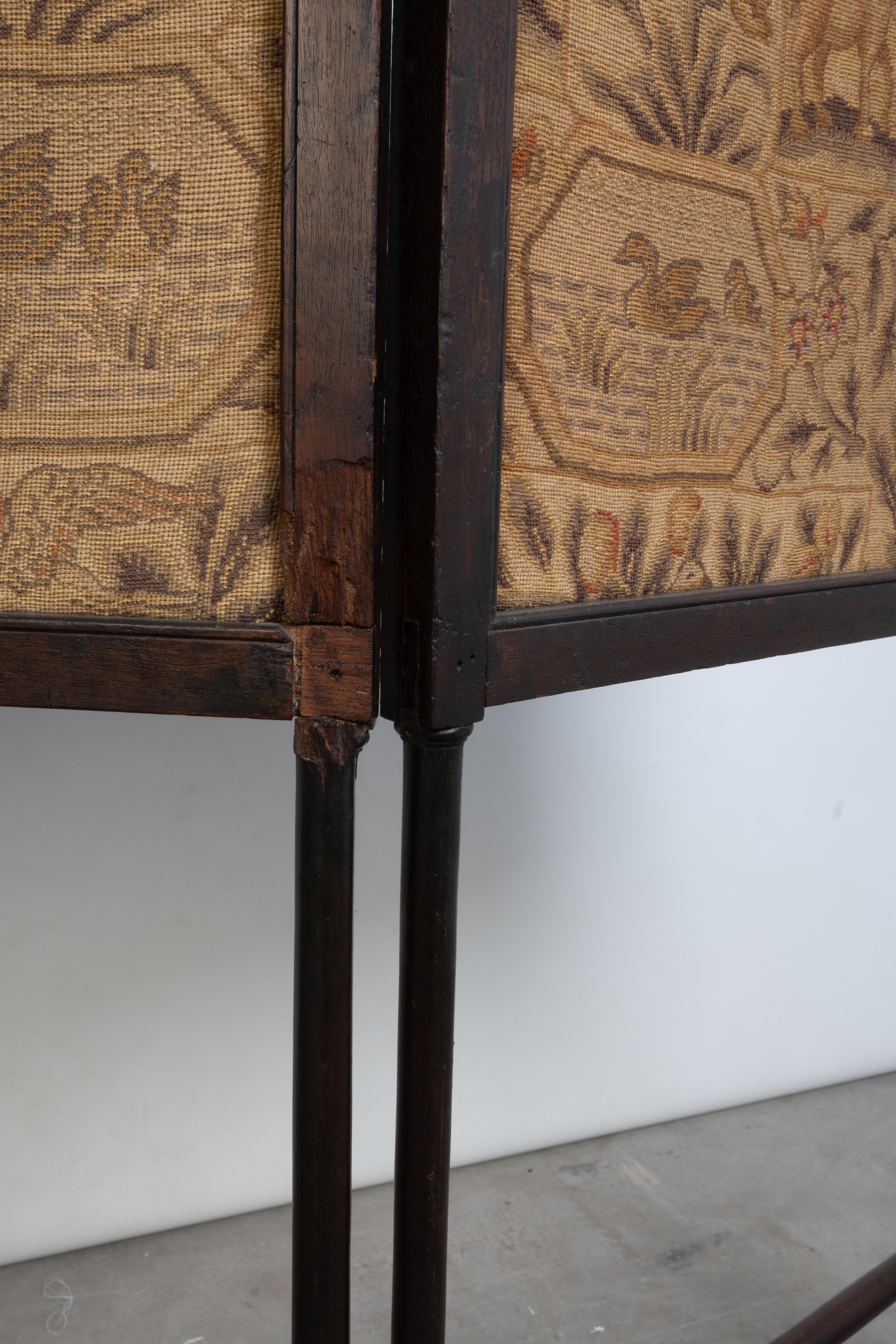 Late 18th Century Antique Irish George III Needlework Two- Leaf Fire Screen C.1770 For Sale
