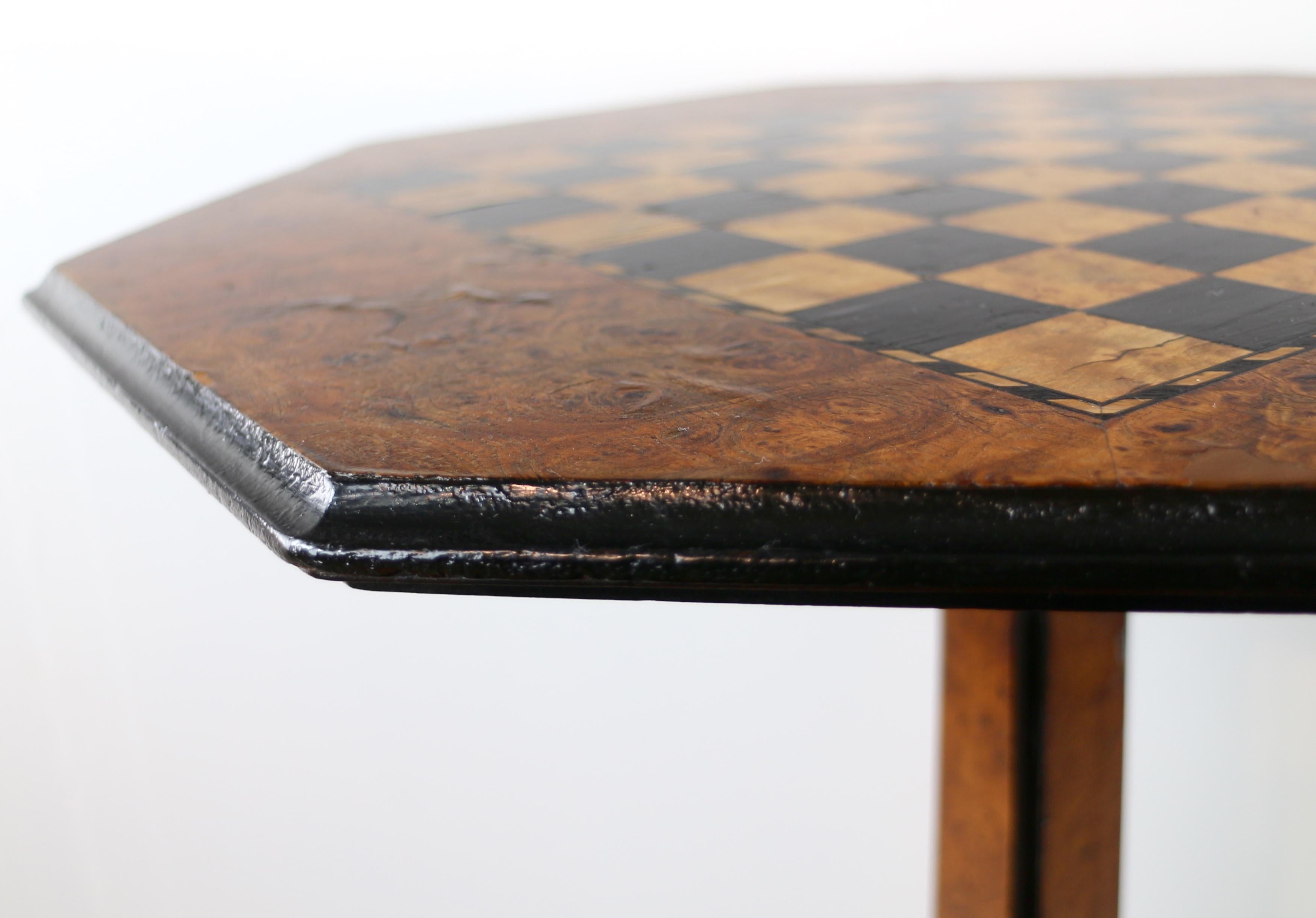 Antique Irish Killarney Yew Inlaid Chess Top Games Occasional Table 9