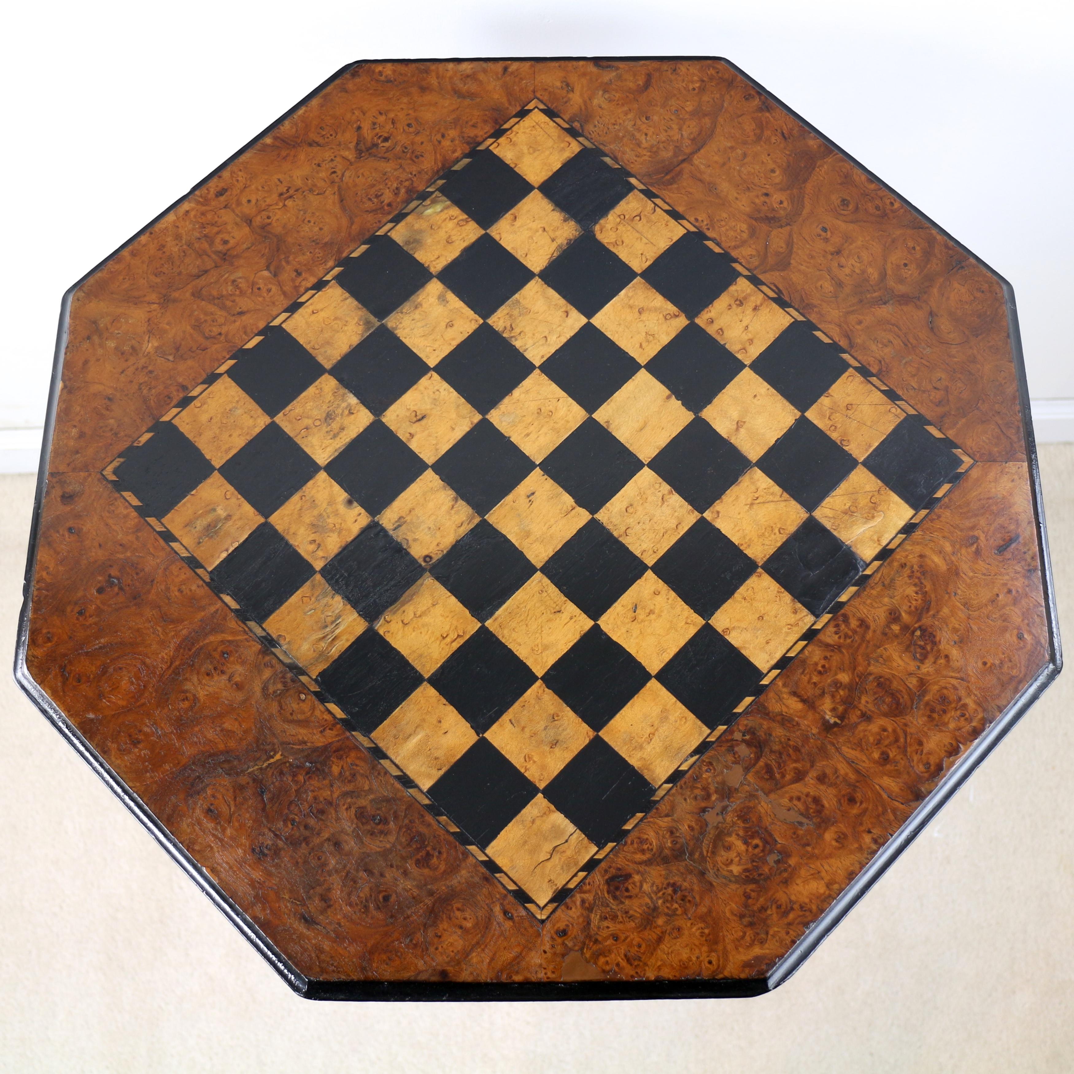 19th Century Antique Irish Killarney Yew Inlaid Chess Top Games Occasional Table