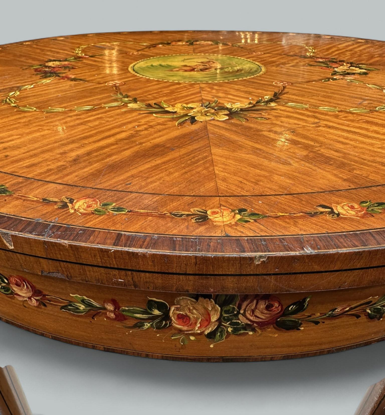 Antigua mesa auxiliar circular de madera satinada irlandesa pintada al estilo eduardiano James Hicks Irlandés en venta