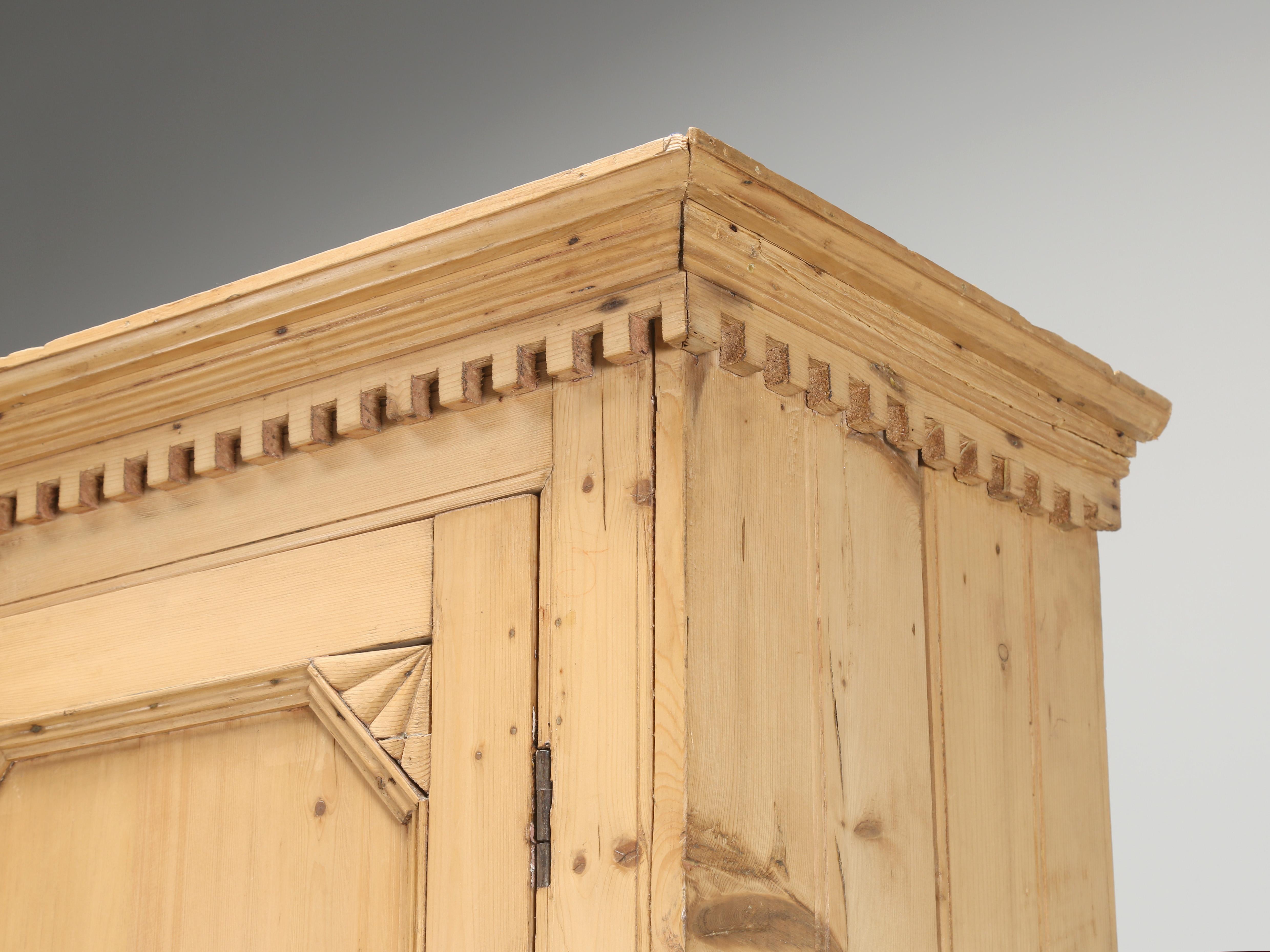 Intagliato a mano Antique Irish Pine Cupboard Made in the 1800's and Still Quite Original in vendita