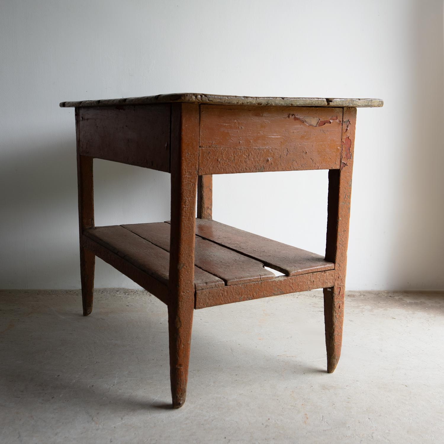 Antique Irish Primitive Painted Pine Scullery Table, 19th Century For Sale 4