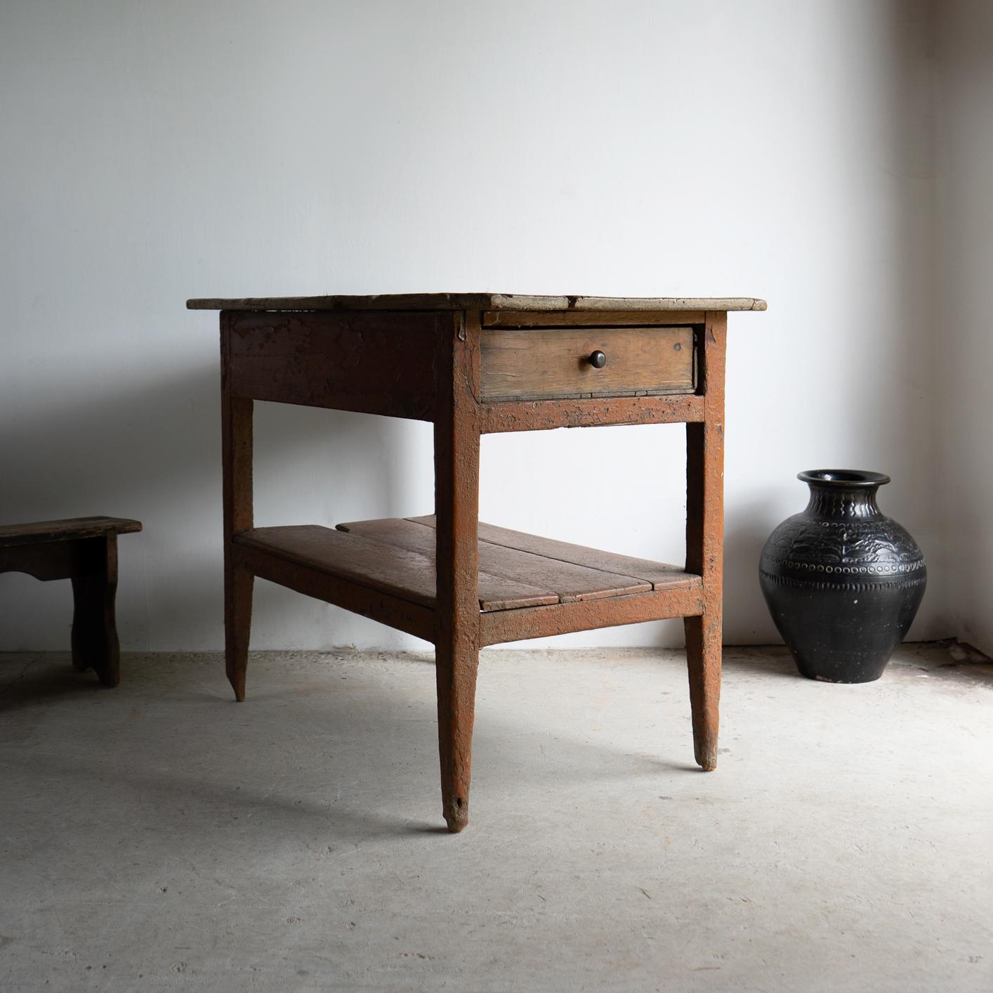 Antique Irish Primitive Painted Pine Scullery Table, 19th Century For Sale 7