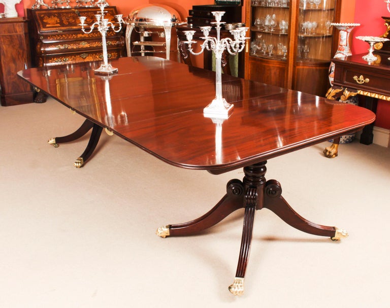 Antique Irish Regency Twin Pillar Mahogany Dining Table 19th Century For Sale 2