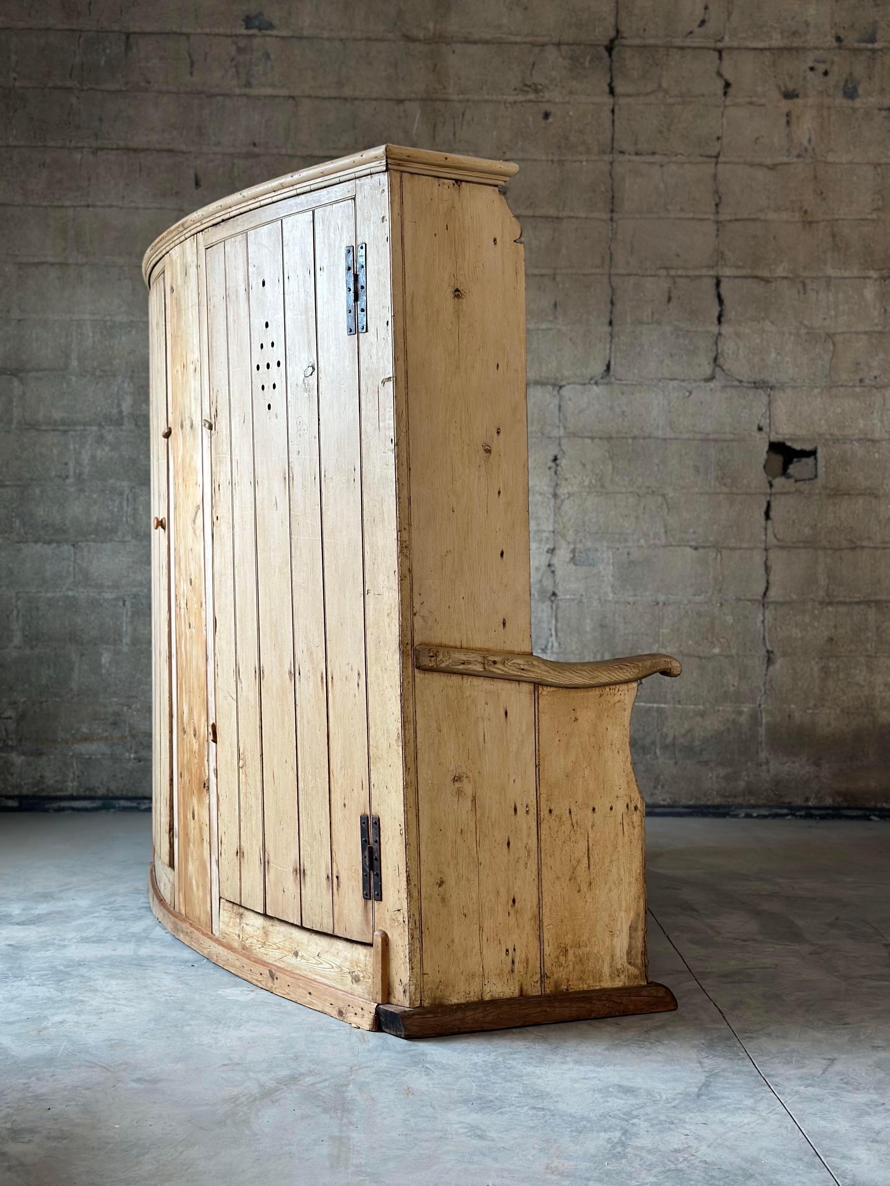 Pin Banc de banquette irlandais ancien en vente