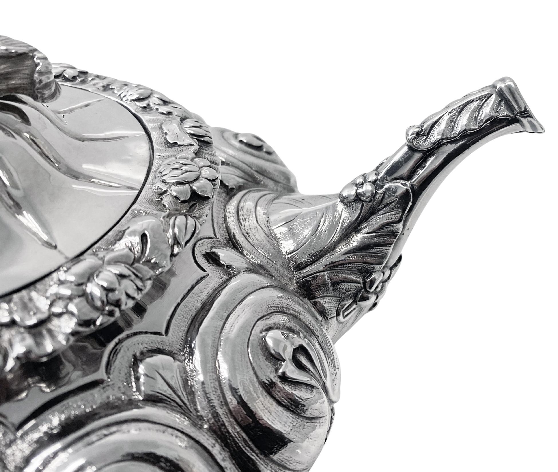 Argent sterling Ancienne théière irlandaise en argent, Dublin 1835 Patrick Laughlin en vente