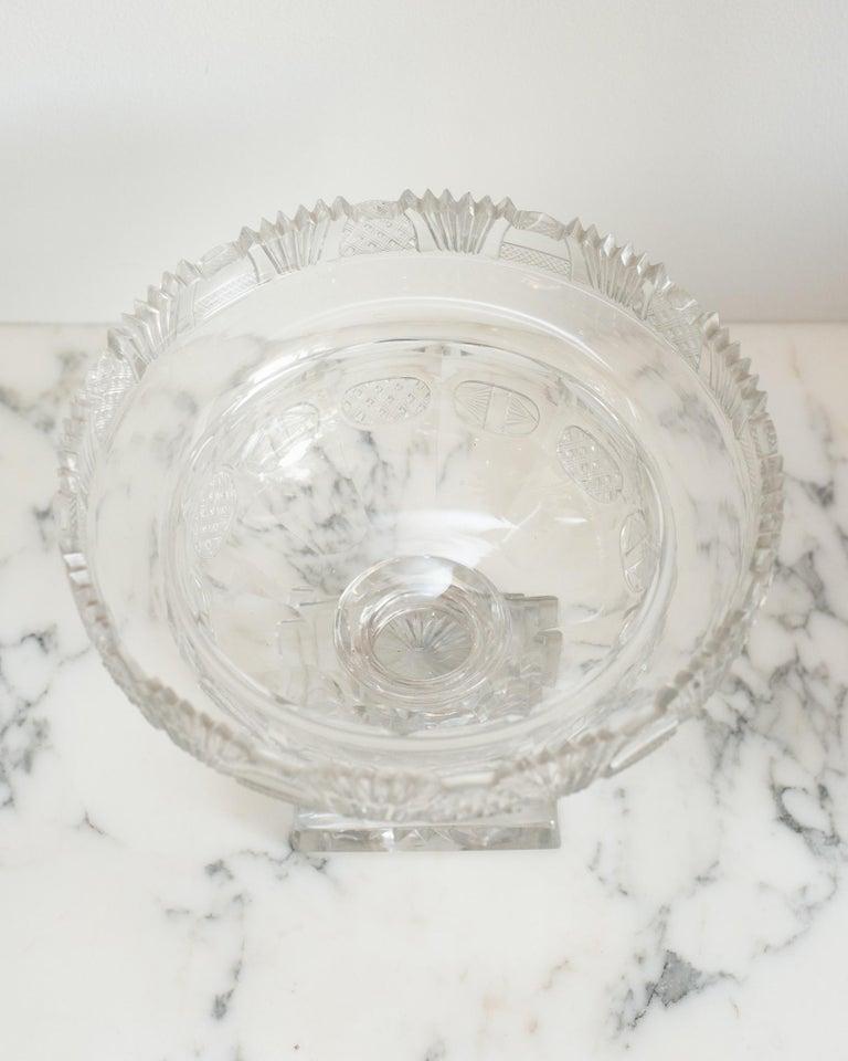 20th Century Antique Irish Small Clear Cut Crystal Bowl For Sale