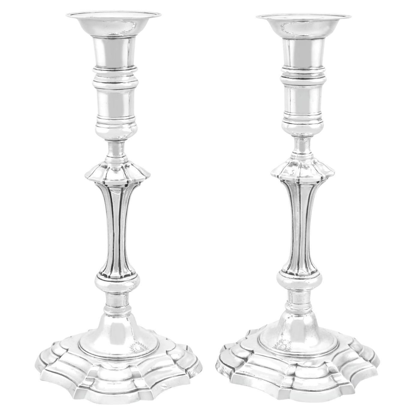 Coppia di antichi portacandele irlandesi in argento sterling