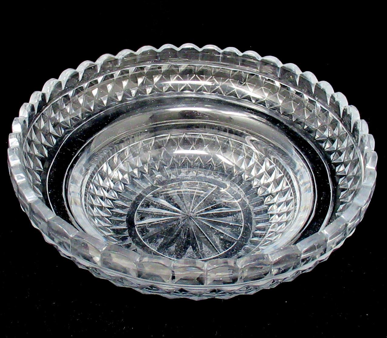 Antique Irish Tipperary Waterford Glass Cut Crystal Bowl Georgian Centerpiece In Good Condition In Dublin, Ireland