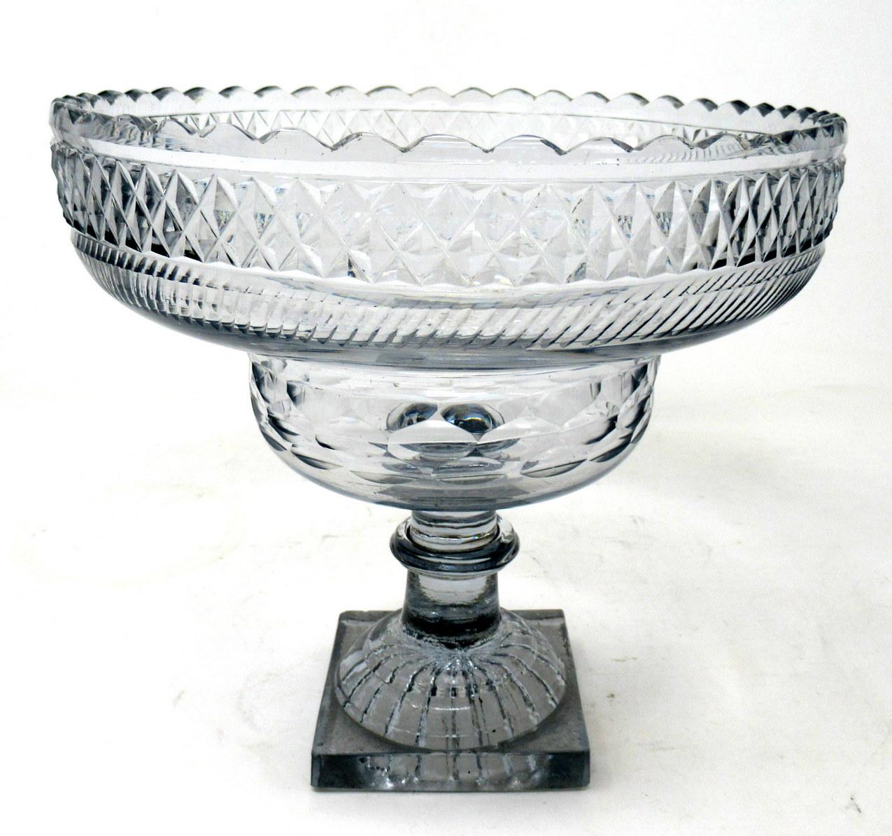 Antique Irish Tipperary Waterford Glass Cut Crystal Georgian Centerpiece Bowl 18 In Good Condition For Sale In Dublin, Ireland