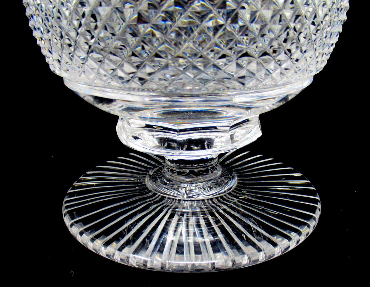 Antique Irish Tipperary Waterford Glass Cut Crystal Vase Georgian Centerpiece In Good Condition In Dublin, Ireland