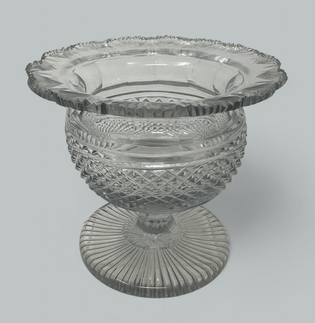 Antiguo Tipperary irlandés Cristal de Waterford Cristal tallado Bandeja Victoriana Turnover Bowl Pulido en venta