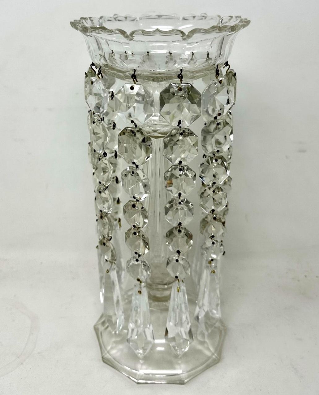 A Stylish Example of a Fine Hand Cut Full Lead Crystal Luster of outstanding heavy gauge quality and good size proportions, made in Ireland by the World-famous Irish Glass Company Waterford Crystal, Waterford, County Tipperary. Late Nineteenth,