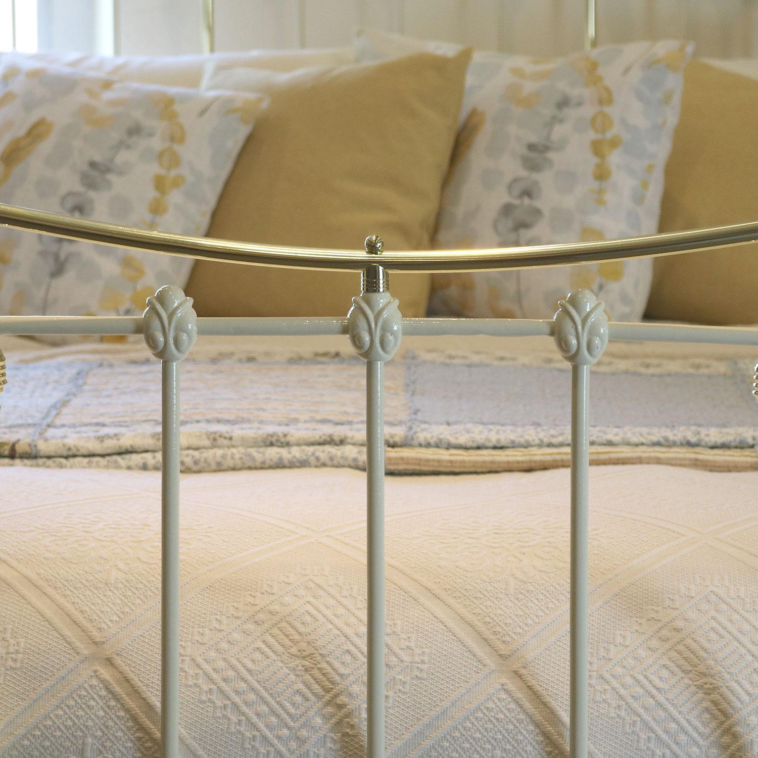 English Antique Iron Bed in Cream