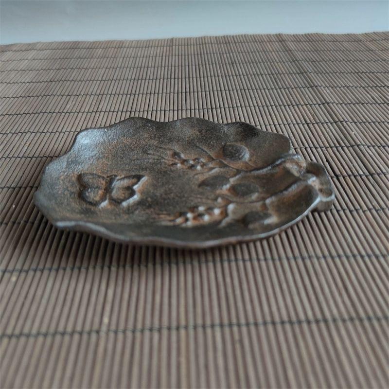 Antique Iron Engraving Butterfly Flowers Leave Shape Plate In Fair Condition For Sale In 景德镇市, CN