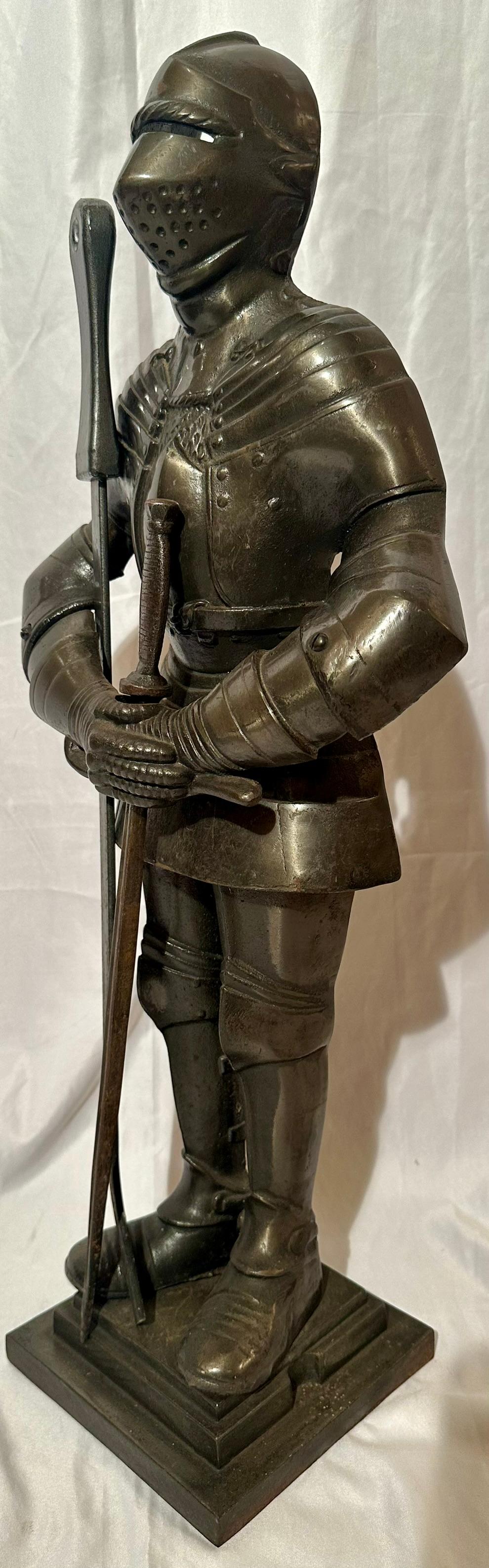Antique Iron Fireplace Tool Set with Figural Medieval Knight in Armor. In Good Condition For Sale In New Orleans, LA