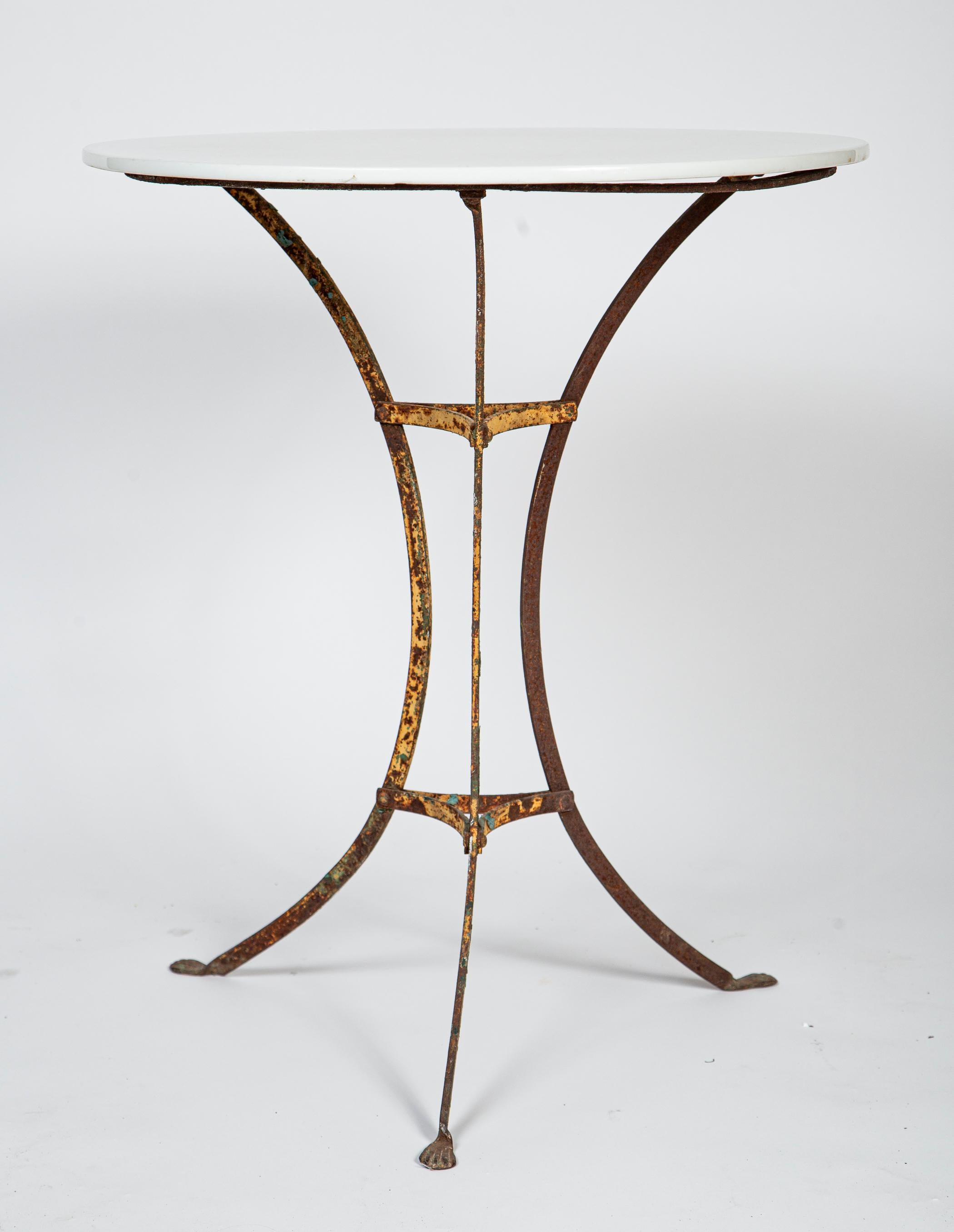 Art nouveau Table de jardin ancienne en fer, Arras, France, vers 1900 en vente