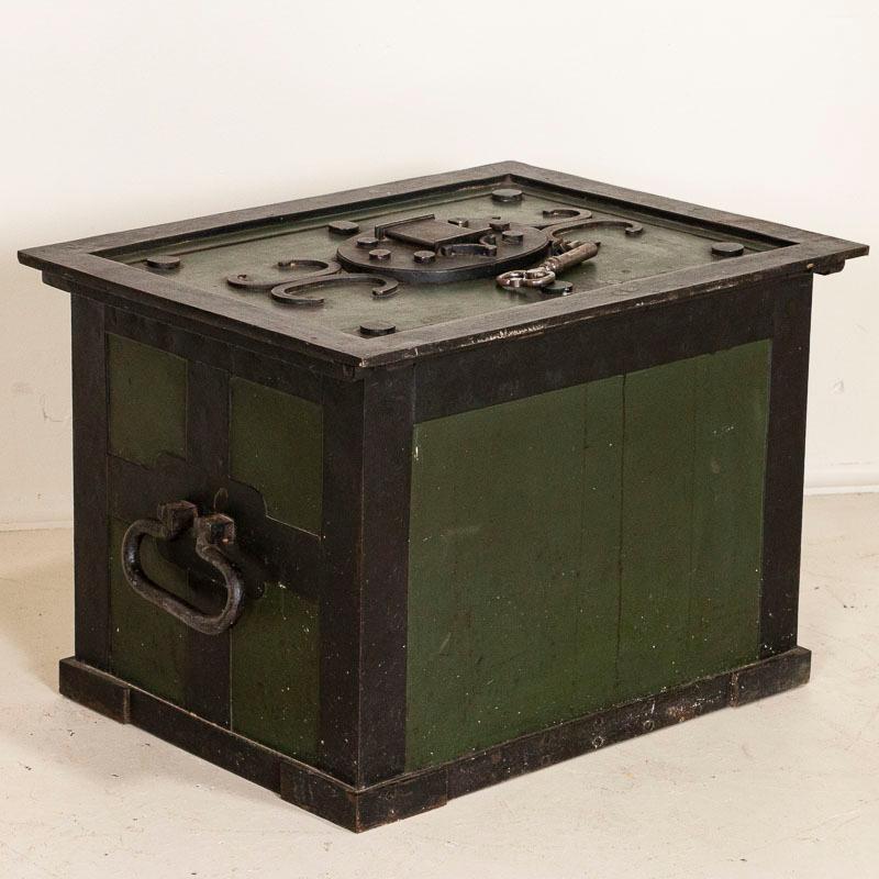 antique lock box