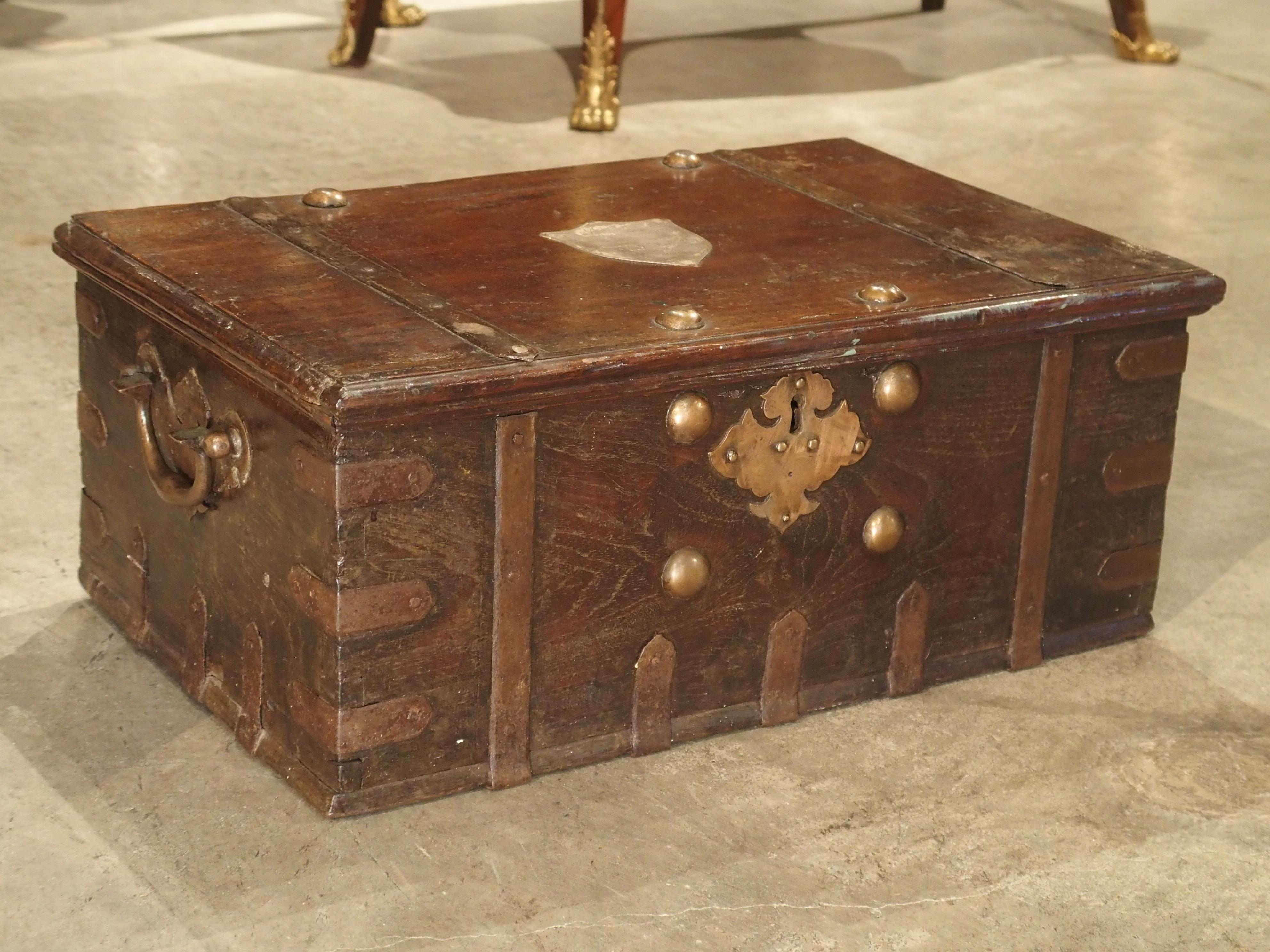 Antique Iron Mounted Mahogany Trunk with Copper Handles, 19th Century 6