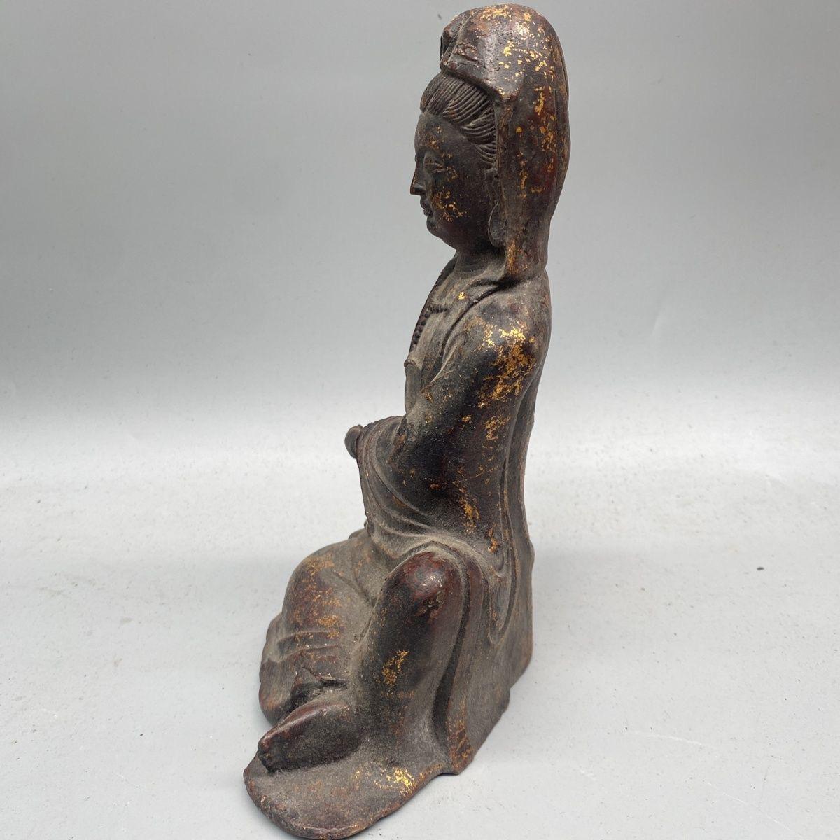 19th Century Old Asian Iron Sitting Buddha Statue with One Hand on Floor For Sale
