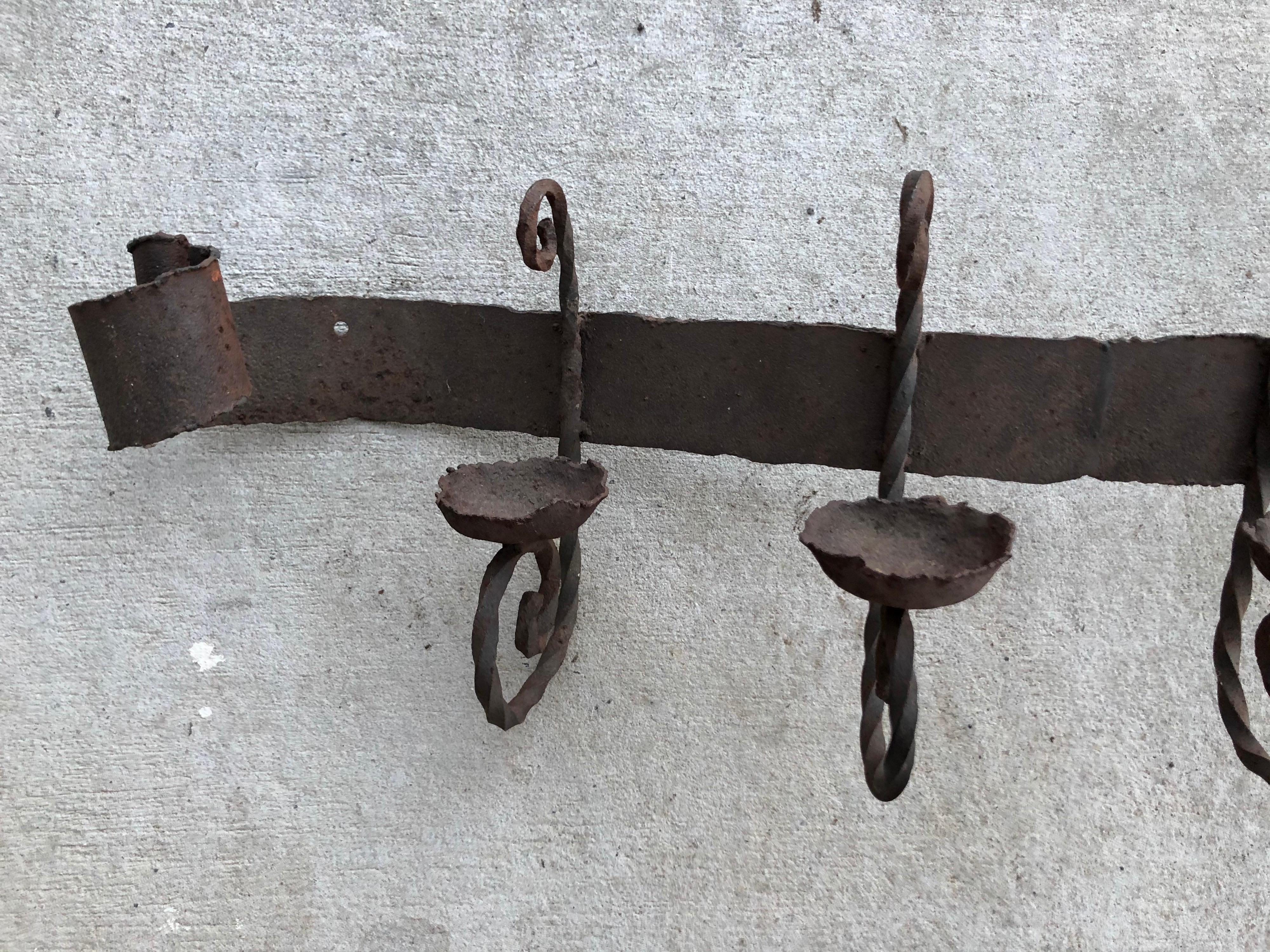 Antique Iron Wall Sconce In Good Condition In Redding, CT