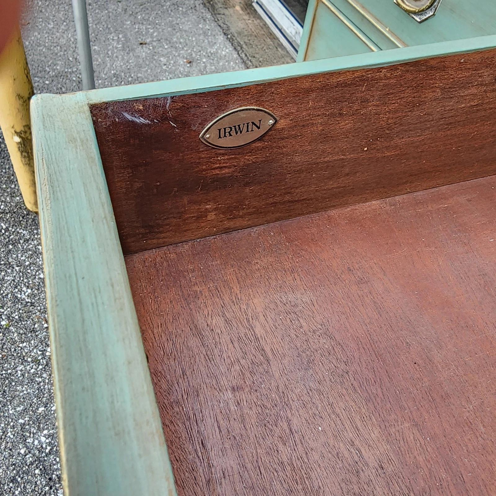 Antique IRWIN French Country Buffet Sideboard Bar Rolling en vente 8