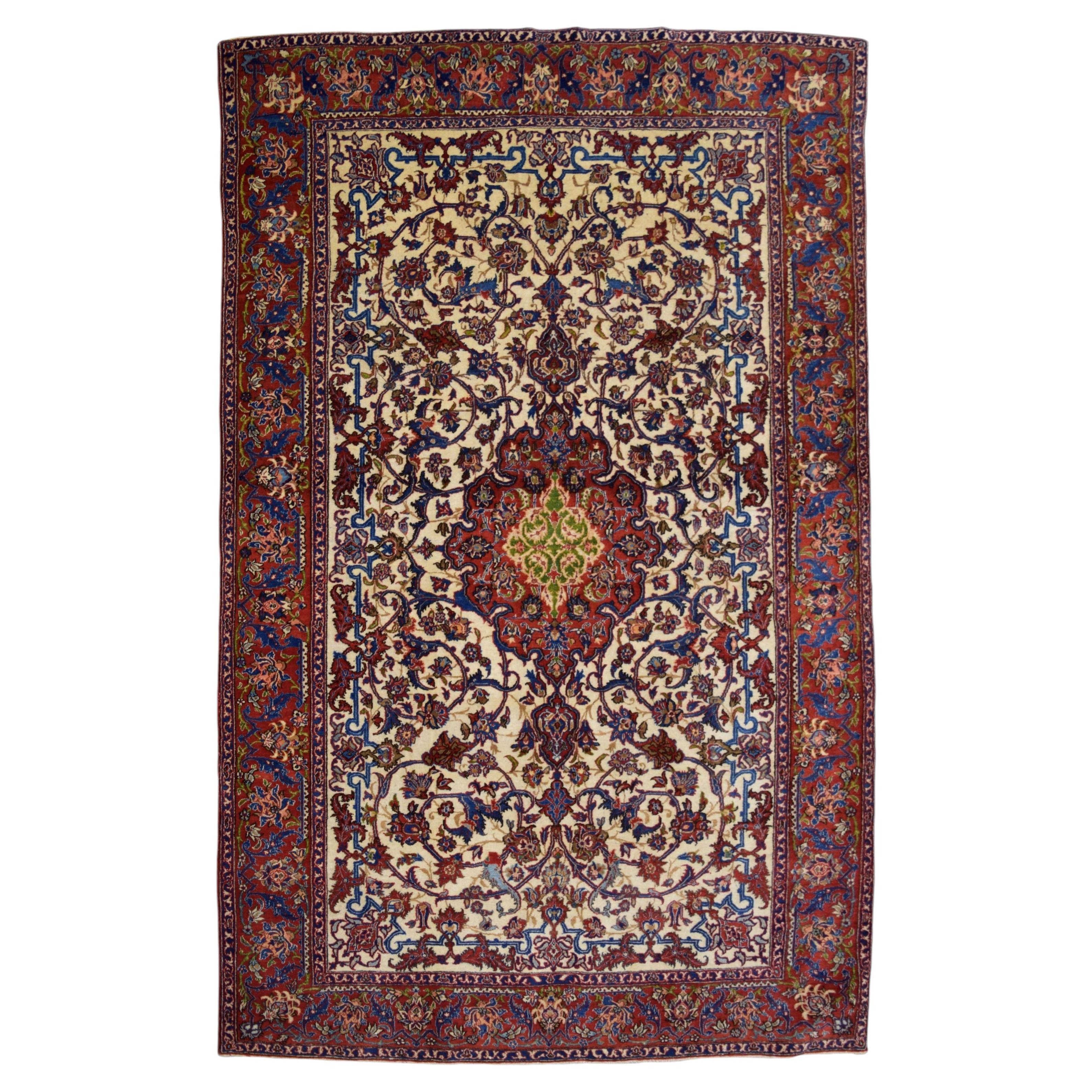 Antique Isfahan Hand-Knotted Wool Floral Medallion Rug, 4'8" x 6'11" circa 1900s