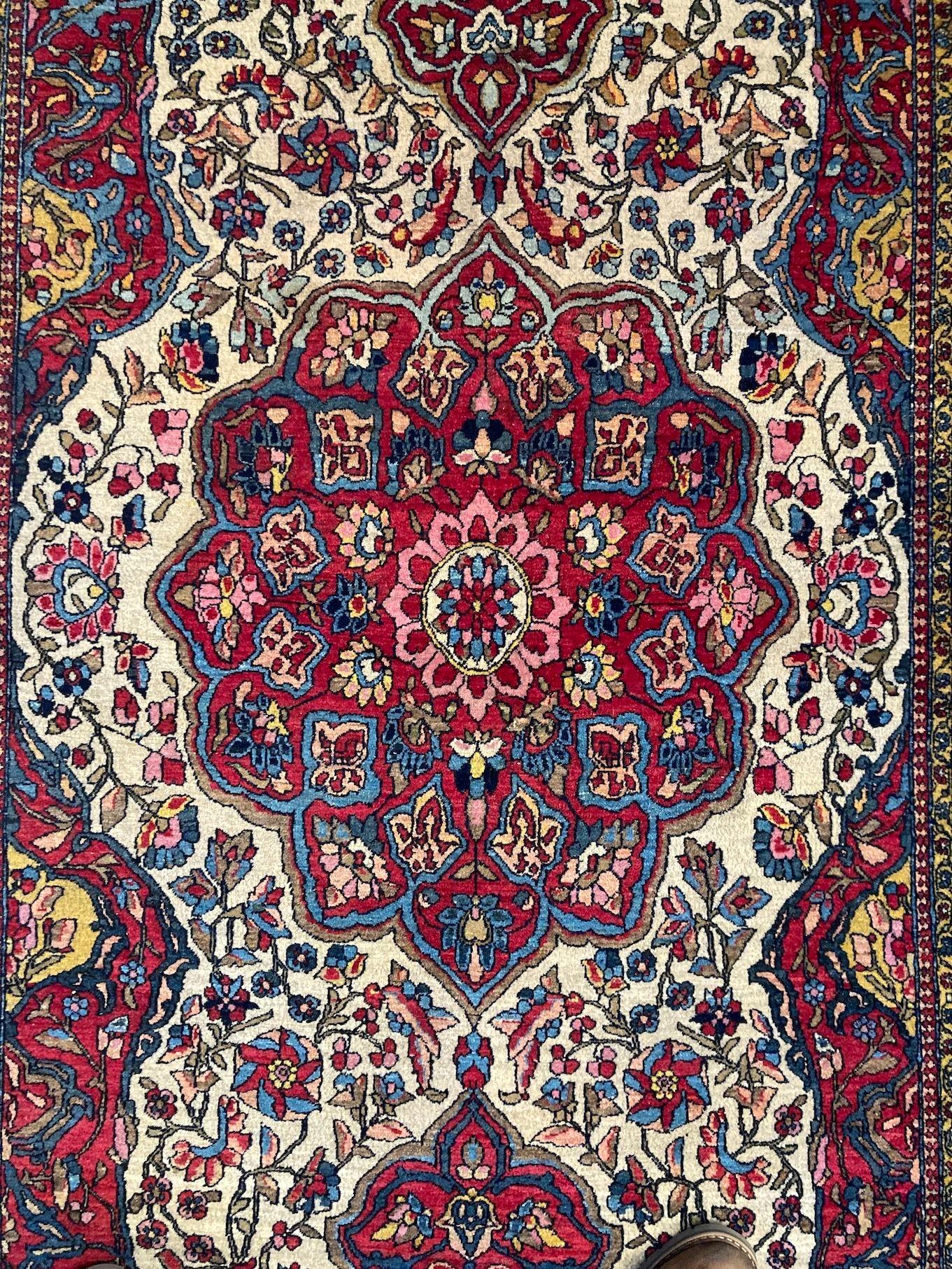 Antique Isfahan Rug For Sale 7