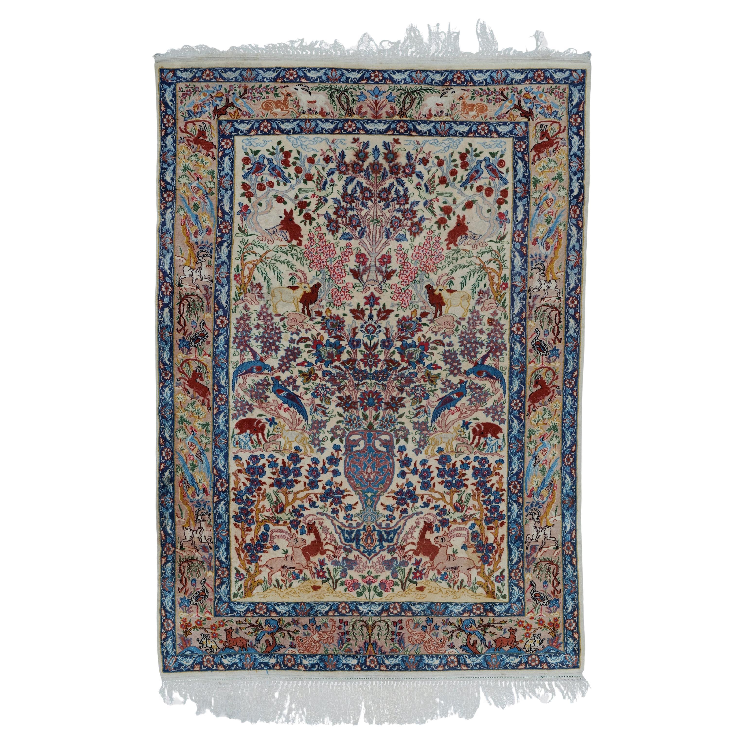 Antique Isfahan Rug - 19th Century Isfahan Rug, Antique Handwoven Rug For Sale