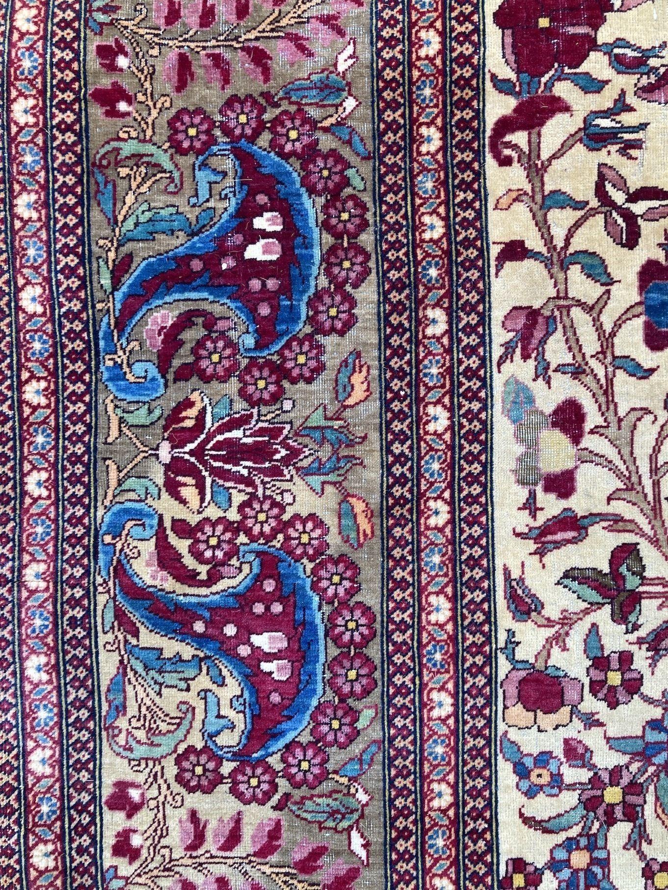 Antique Isfahan Rug 2.04m x 1.38m For Sale 8
