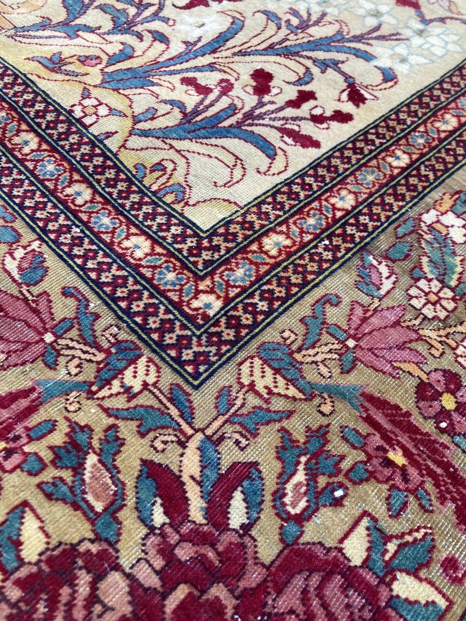 Antique Isfahan Rug 2.04m x 1.38m For Sale 4