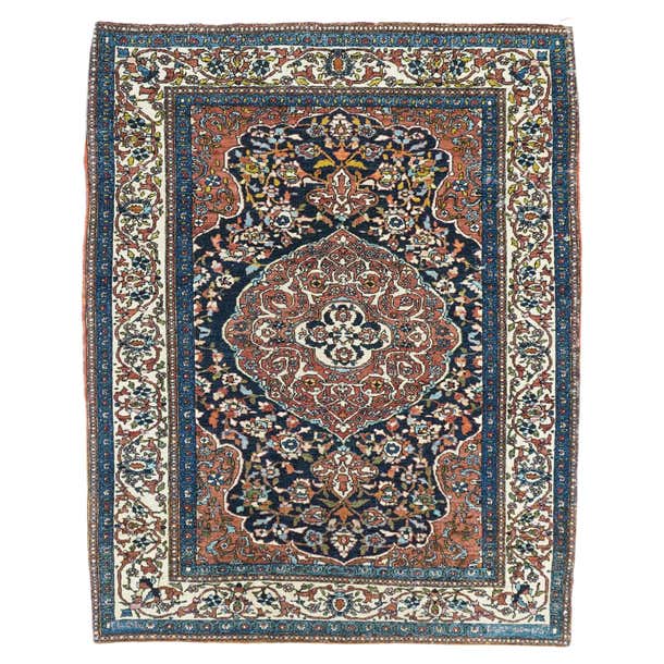 Antique Isfahan Rug For Sale at 1stDibs