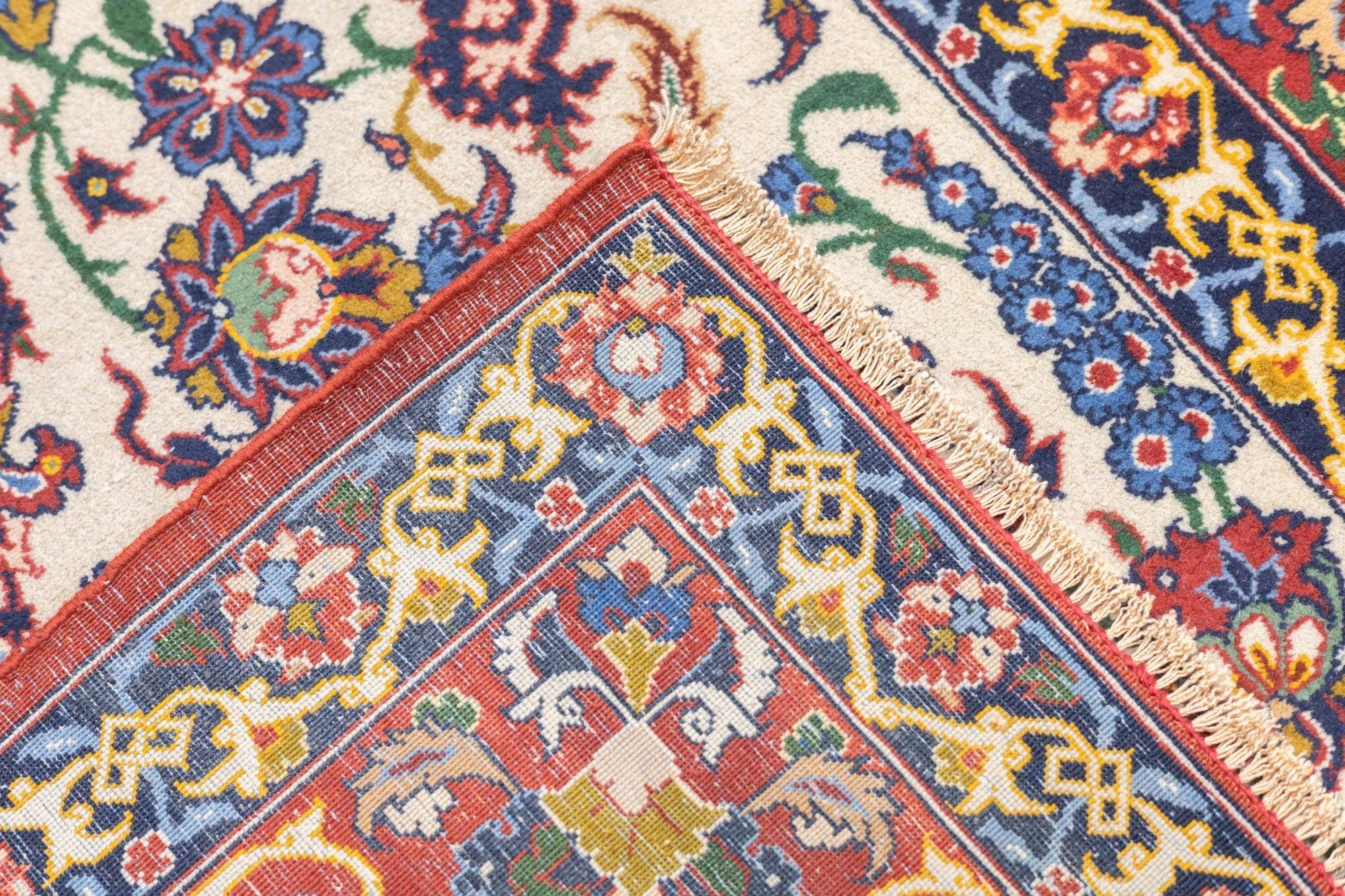 Antique Isfahan Rug 3'5'' x 5'2'' For Sale 6