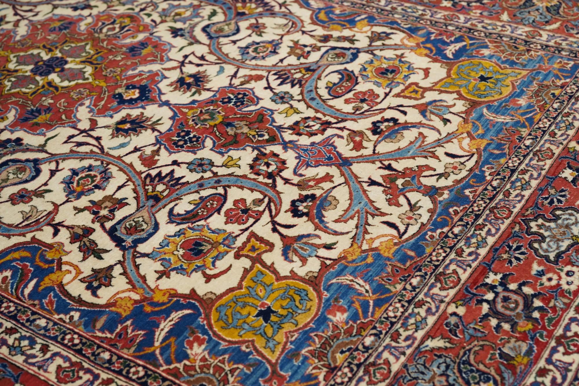 Antique Isfahan Rug For Sale at 1stDibs