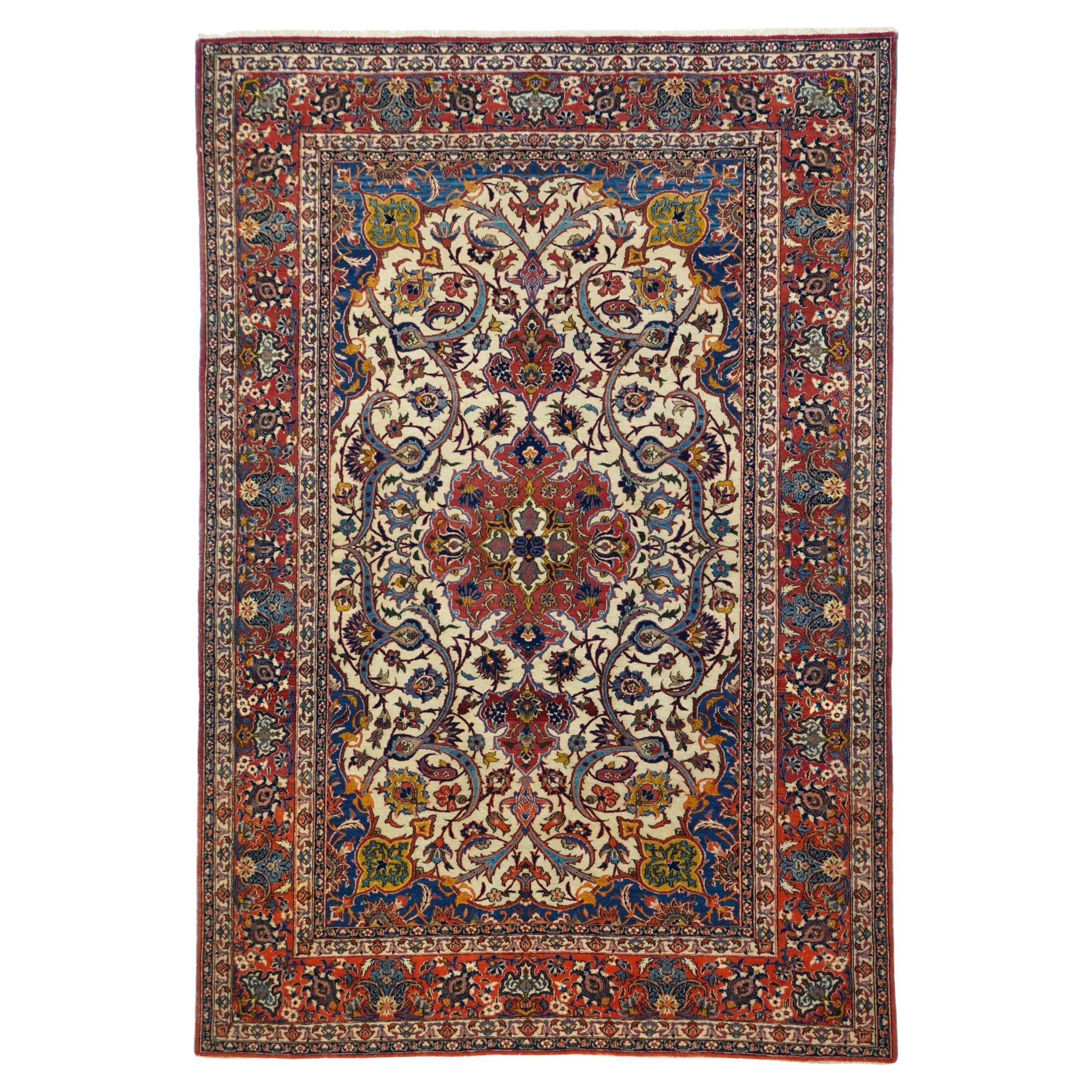 Vintage Isfahan Rug 4'10'' x 7'2'' For Sale