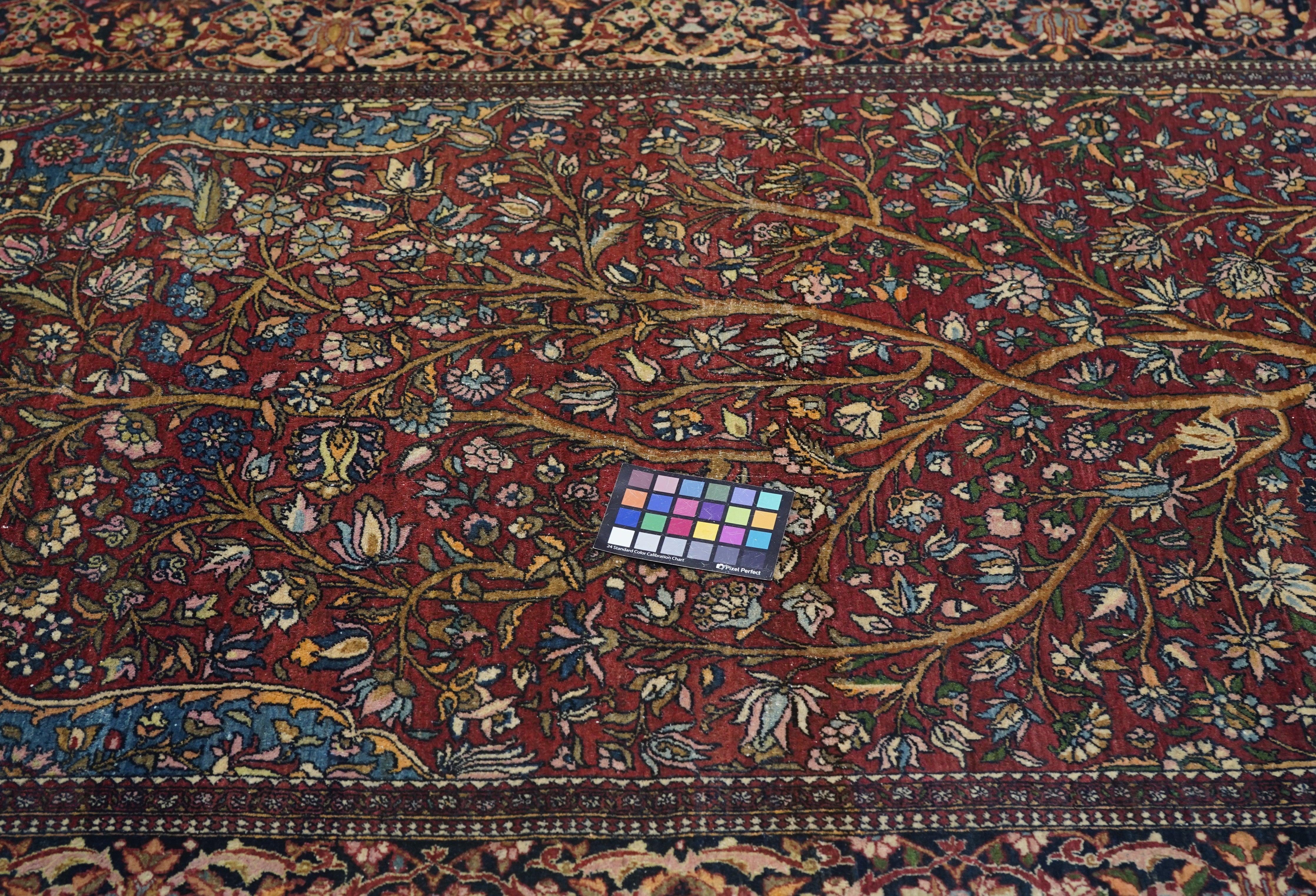 Alfombra antigua Isfahan 4'7'' x 7'1'' en venta 1