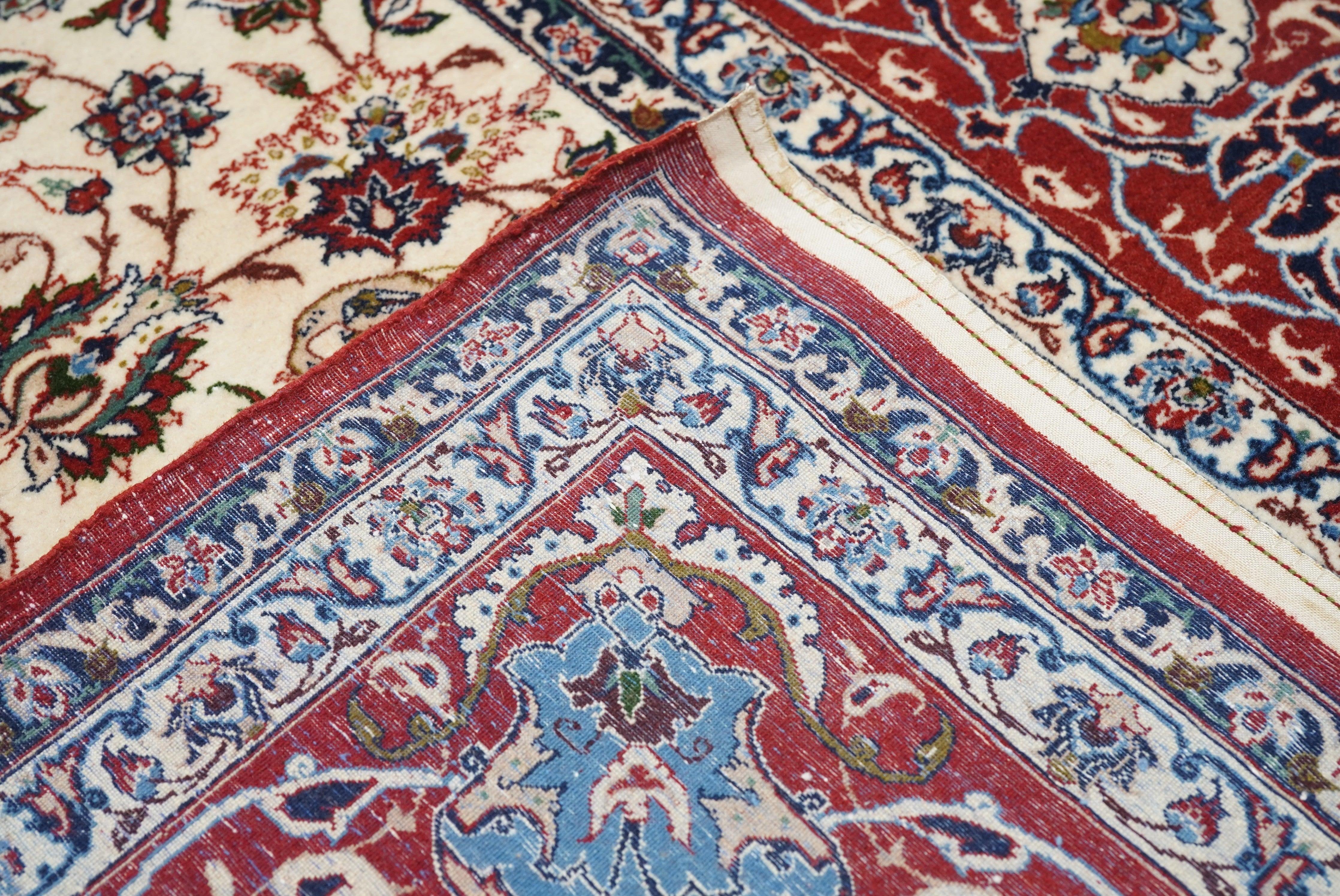Tappeto Isfahan antico 6'7'' x 9'8'' in vendita 5