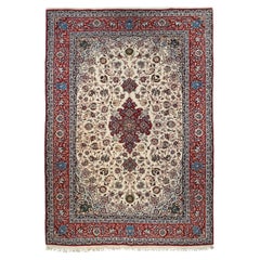 Tapis Isfahan antique 6'7'' x 9'8''