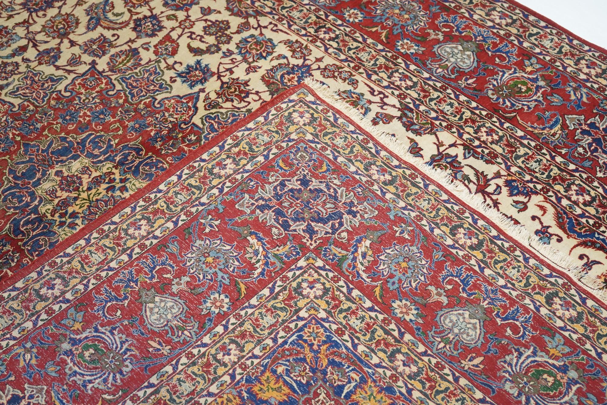 Antique Isfahan Rug For Sale 4
