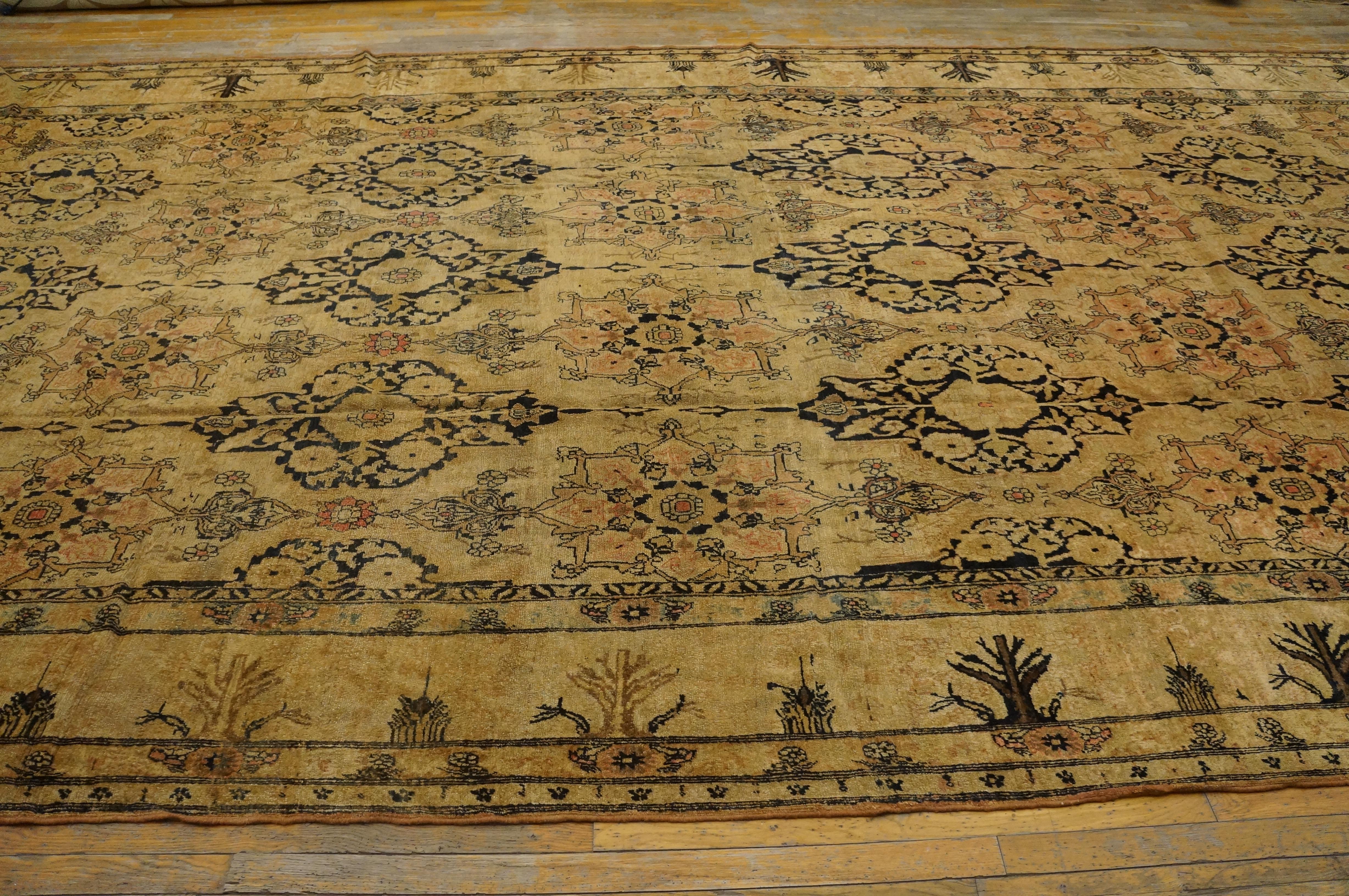 Hand-Knotted Late 19th Century Central Persian Isfahan Carpet ( 9' x 17'6