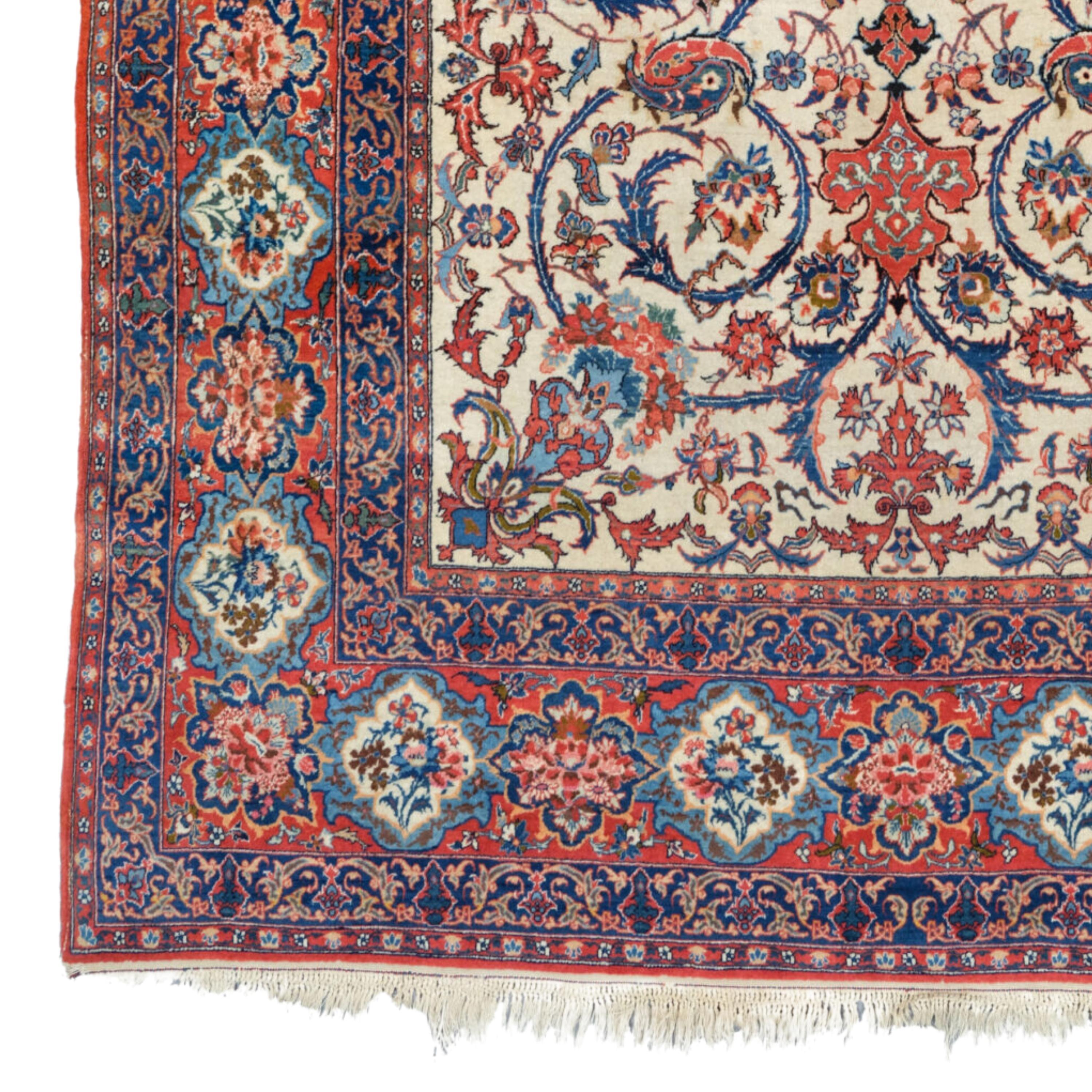 Antique Isfahan Rug - Late of 19th Century Isfahan Rug, Antique Rugs 147x217 cm (57,8 x 85,4 In)

Carpet weaving revived in Isfahan in the second quarter of the 19th century and expanded rapidly with export production of excellent quality and