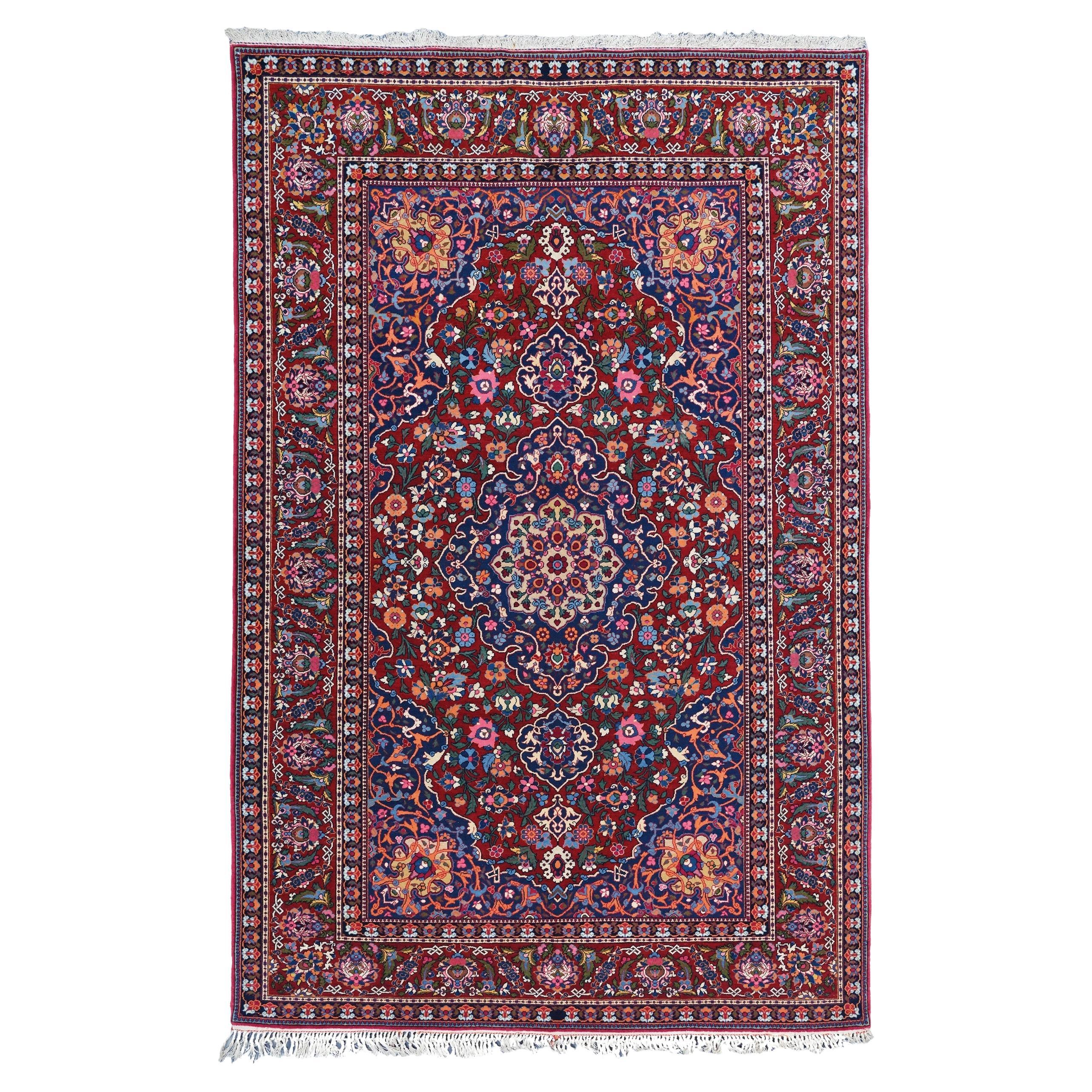 Antique Isfahan Rug - Late of 19th Century Persian Isfahan Rug