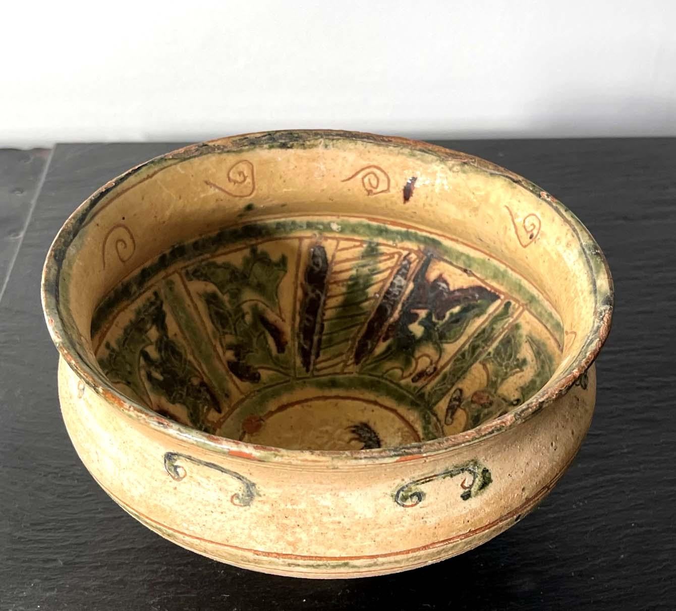 18th Century and Earlier Antique Islamic Ceramic Glazed Bowl with Splashed and Sgraffito Decoration For Sale