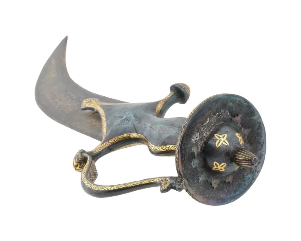 19th Century Antique Islamic Curved Dagger With Gold Inlay For Sale