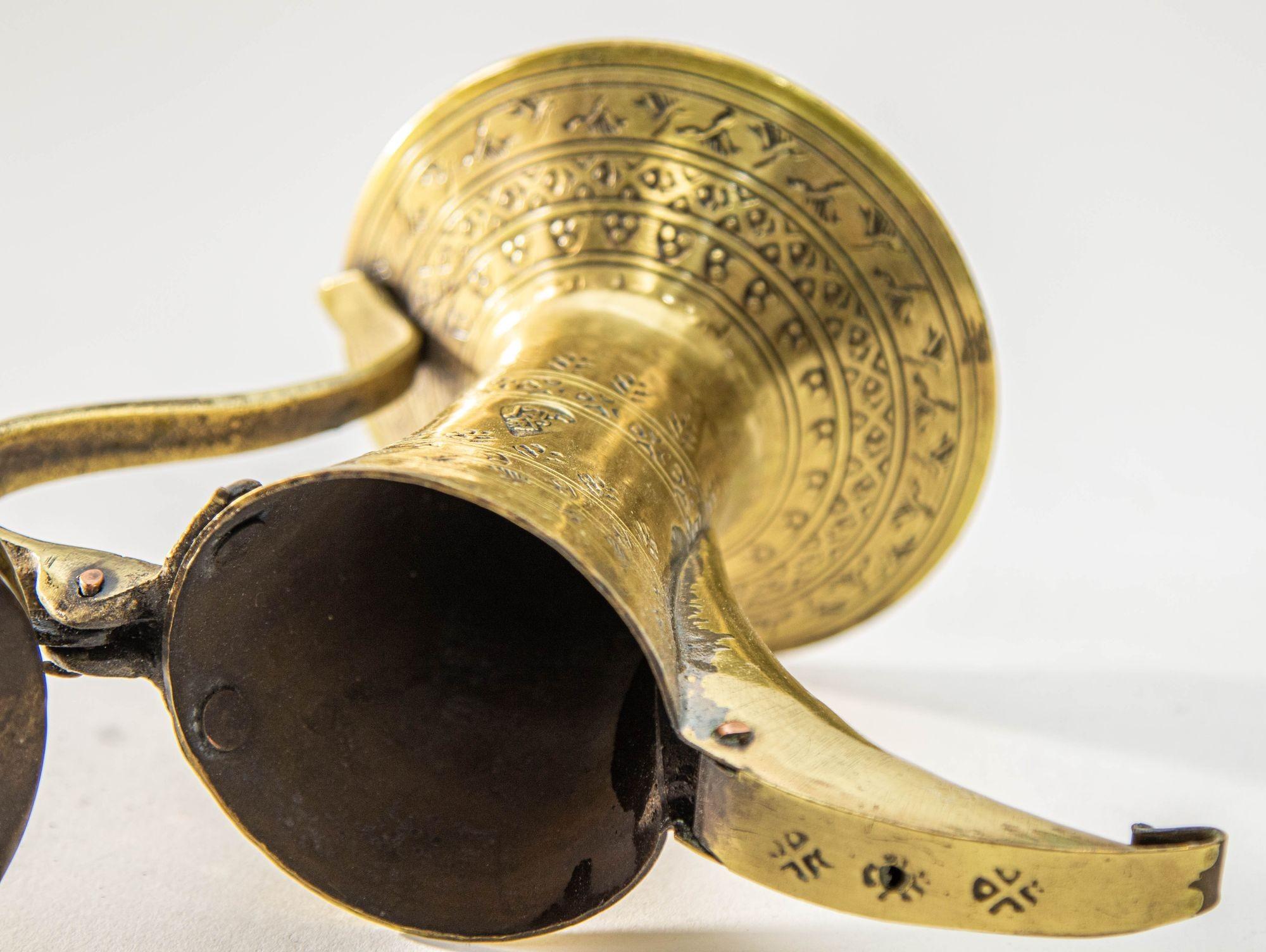 Antique Islamic Dallah Arabic Turkish Brass Coffee Pot or Tea Pot For Sale 8