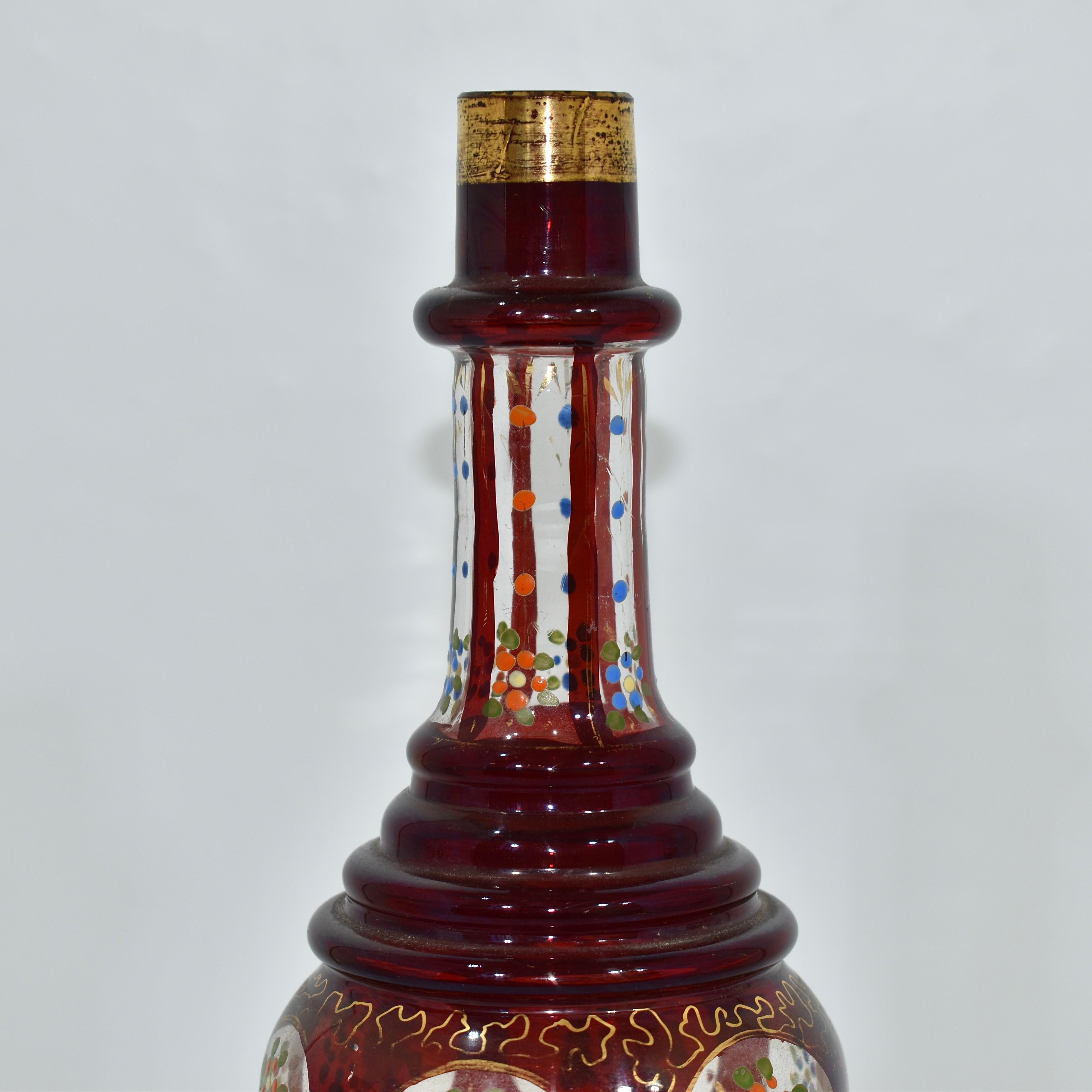 Arrosoir islamique antique en verre rubis émaillé, Bohemia, 19e siècle Bon état - En vente à Rostock, MV