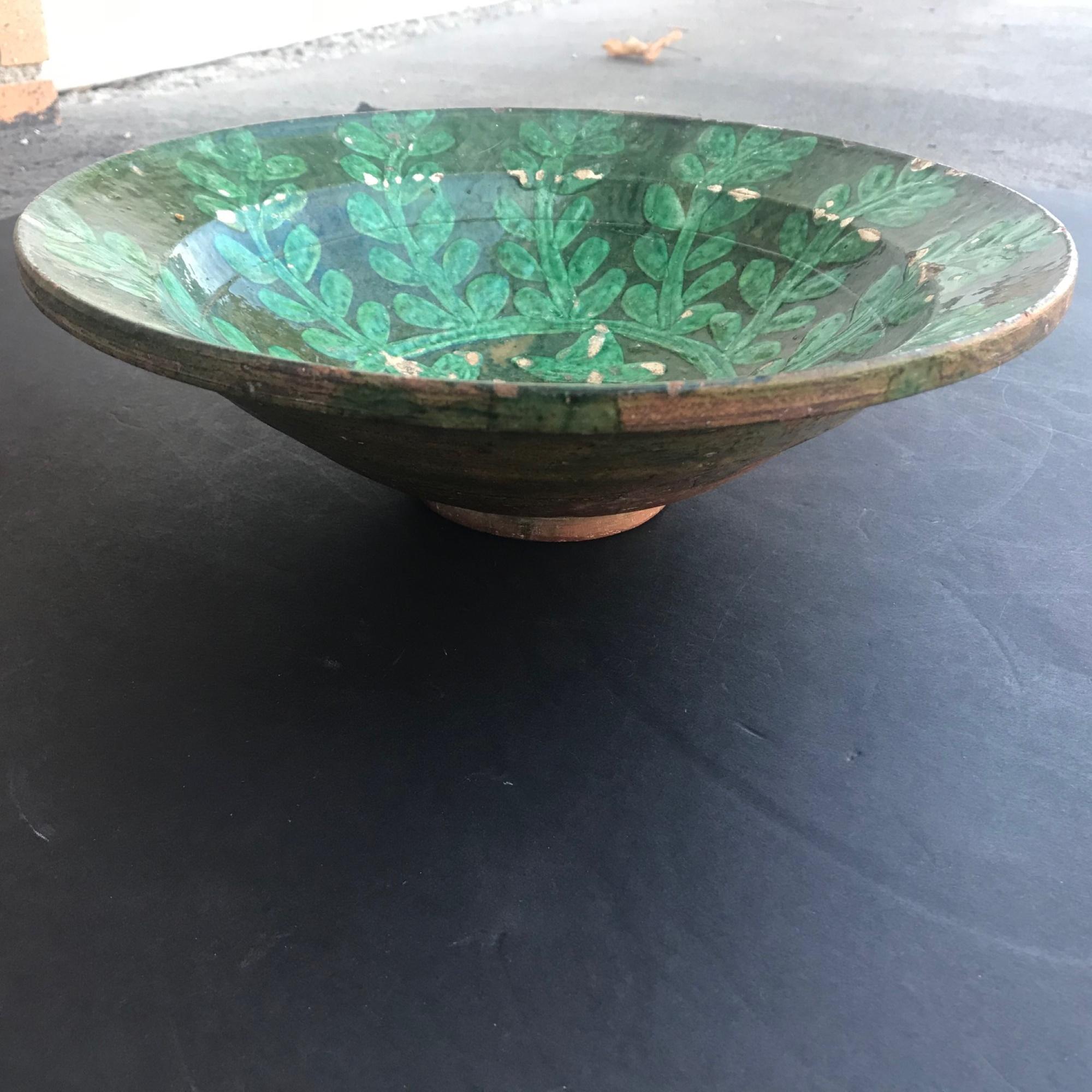 Saudi Arabian Islamic Kashan 13th Century Turquoise Glazed Pottery Bowl For Sale