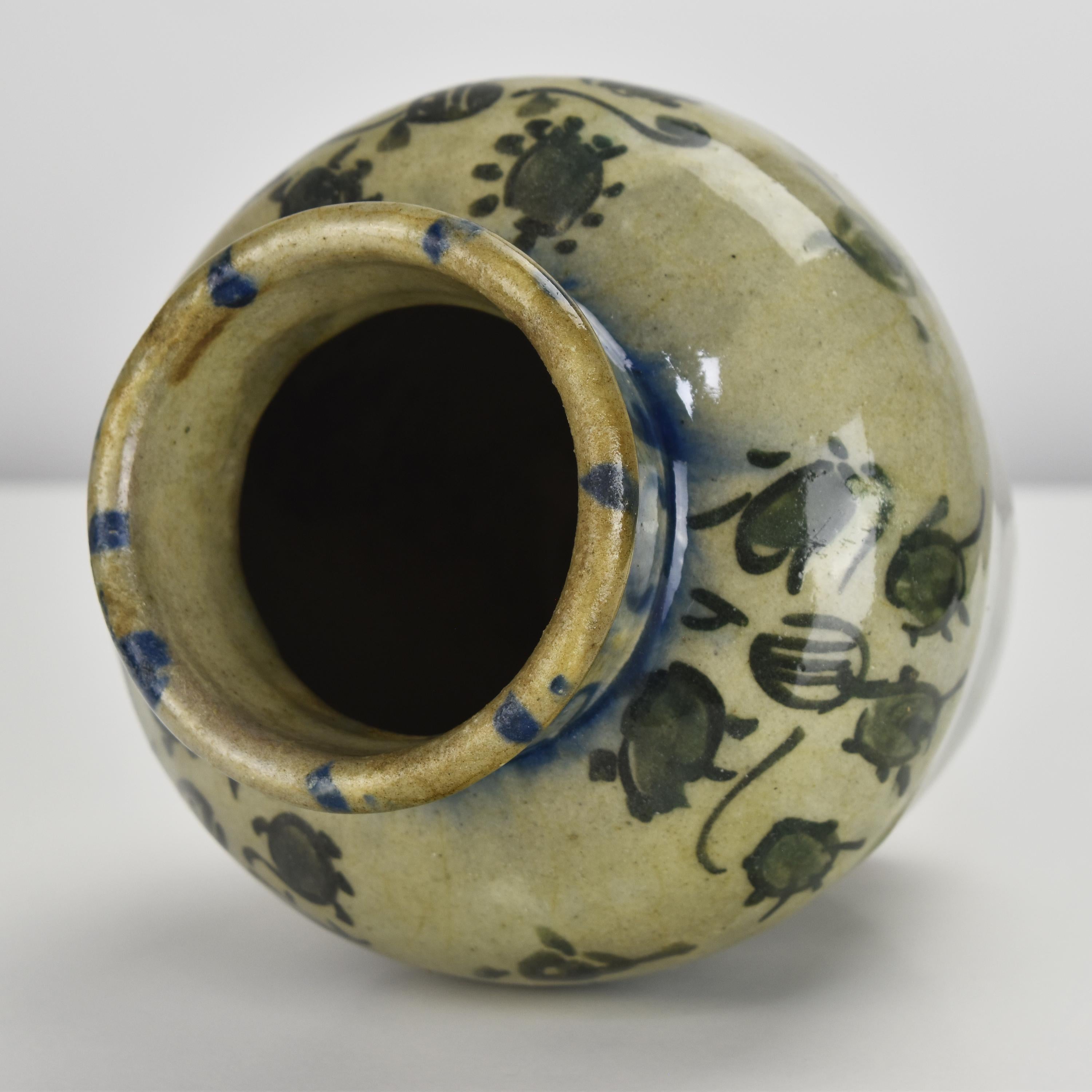Syrian Antique Islamic Mamluk 16th Century Glazed Fritware Ceramic Jar Vase For Sale