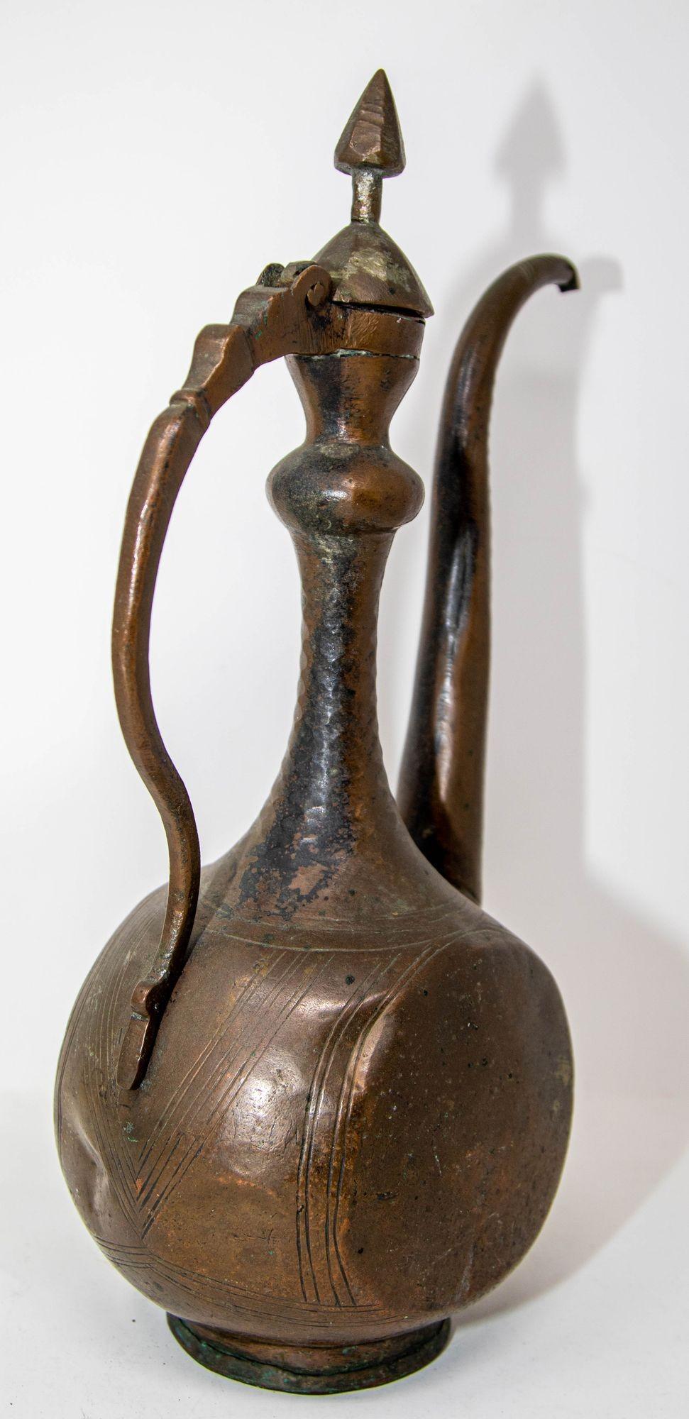 Antique Islamic Middle Eastern Qajar Persian Copper Ewer 19th Century For Sale 3