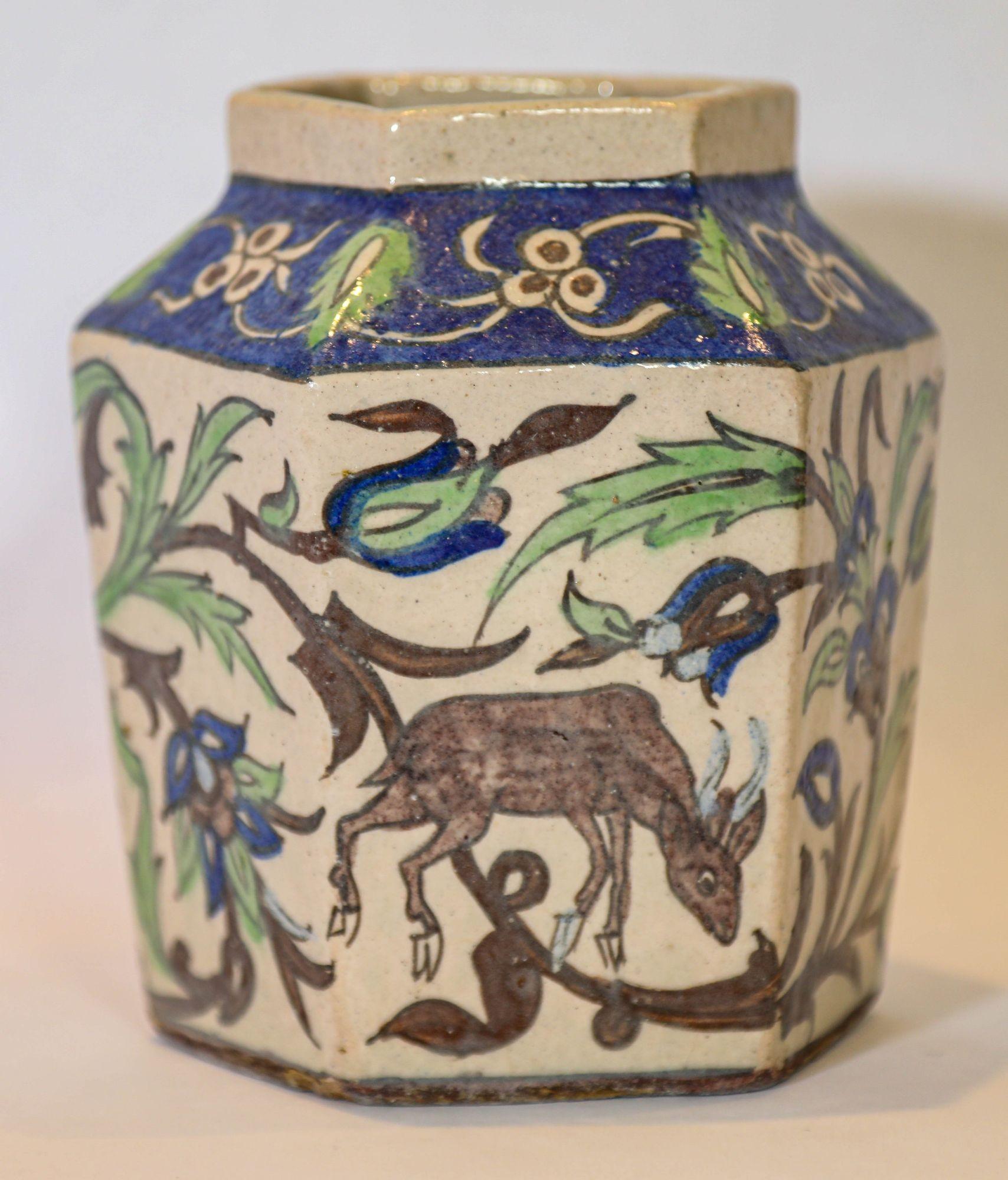 Antico vaso islamico persiano della dinastia Qajar in ceramica smaltata In condizioni buone in vendita a North Hollywood, CA